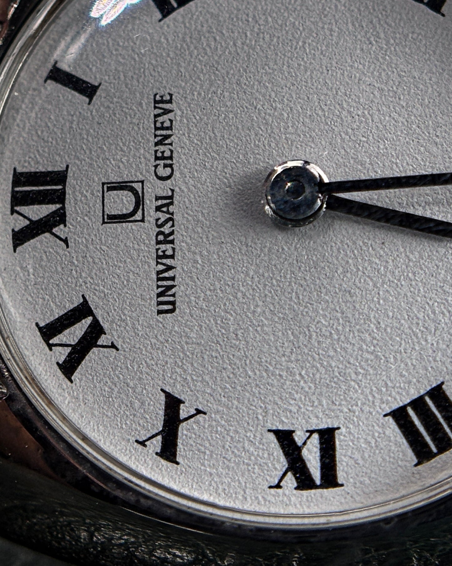 Universal Genève ladies - white shadow design