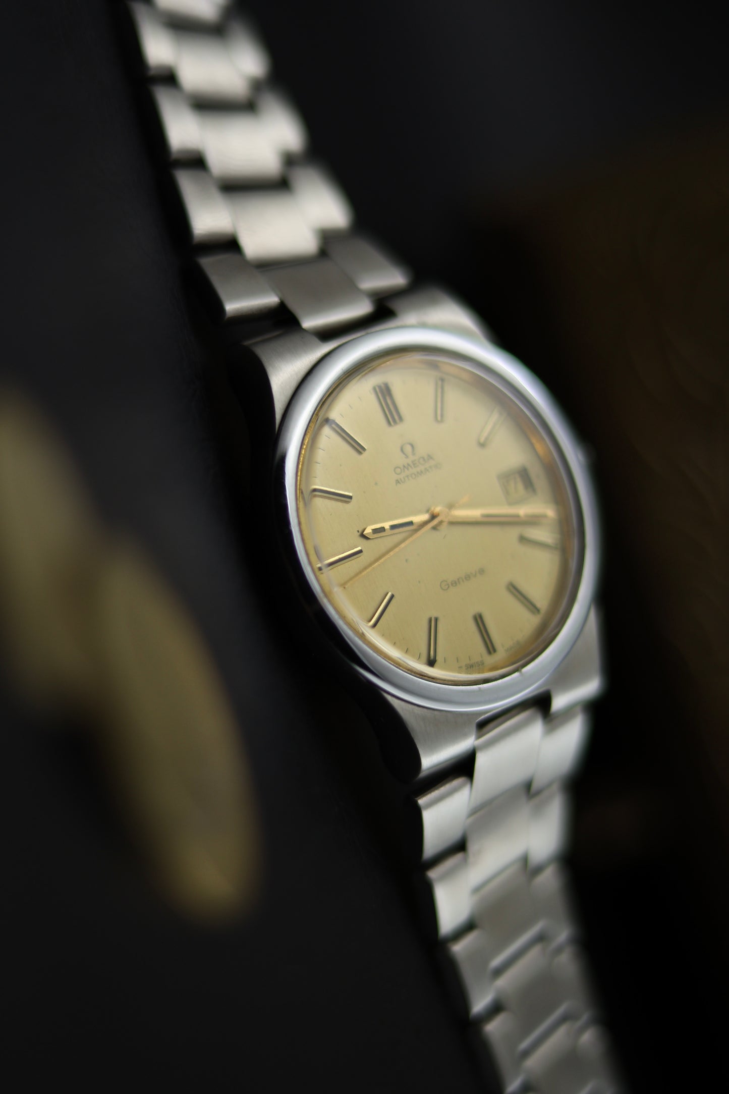 Omega Genève Automatic | Gold Dial