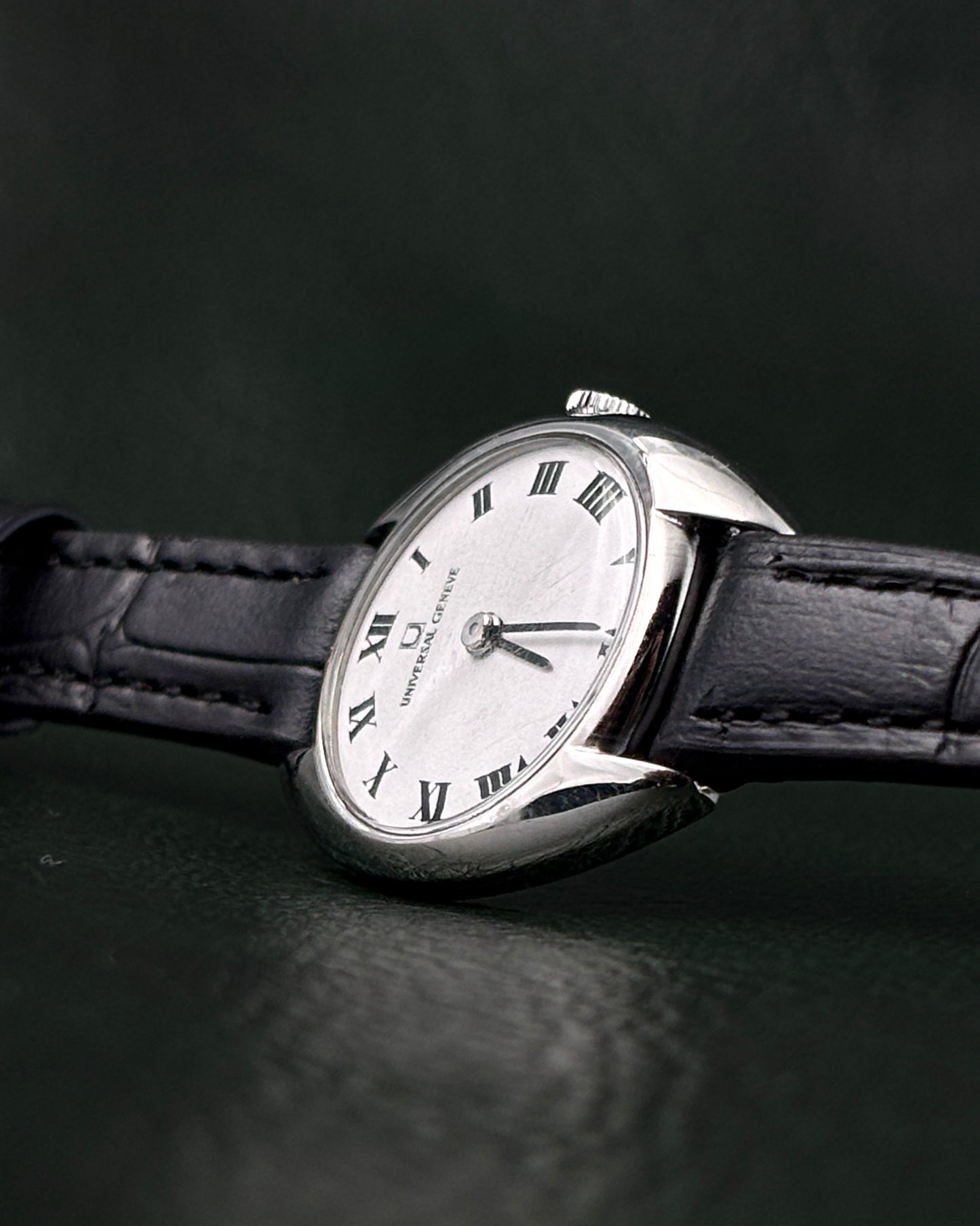 Universal Genève ladies - white shadow design