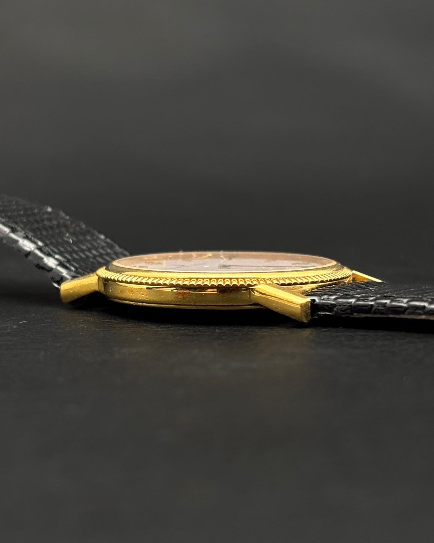 Universal Geneve Quartz Slim Ref. 533.240 | Gold-Plated