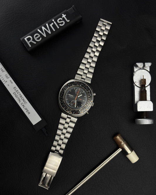 Seiko Chronograph Slide Rule Calculator – A 1970s Marvel of Functionality and Style