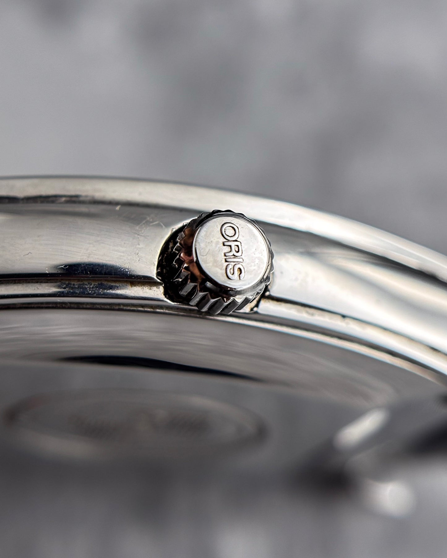 Oris Classic Tonneau Date Pointer