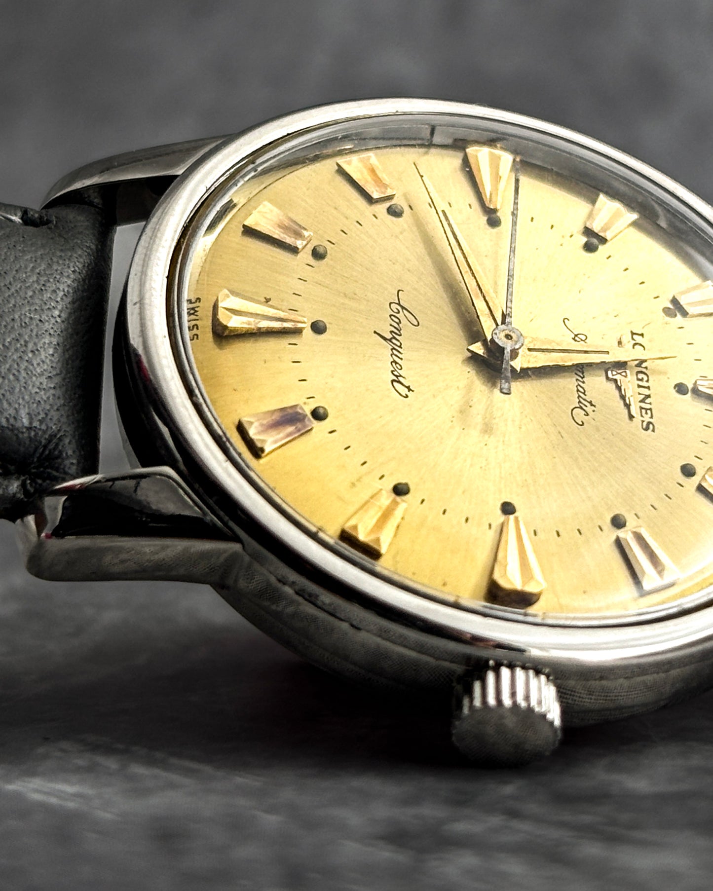 Longines Conquest | Gold Dial