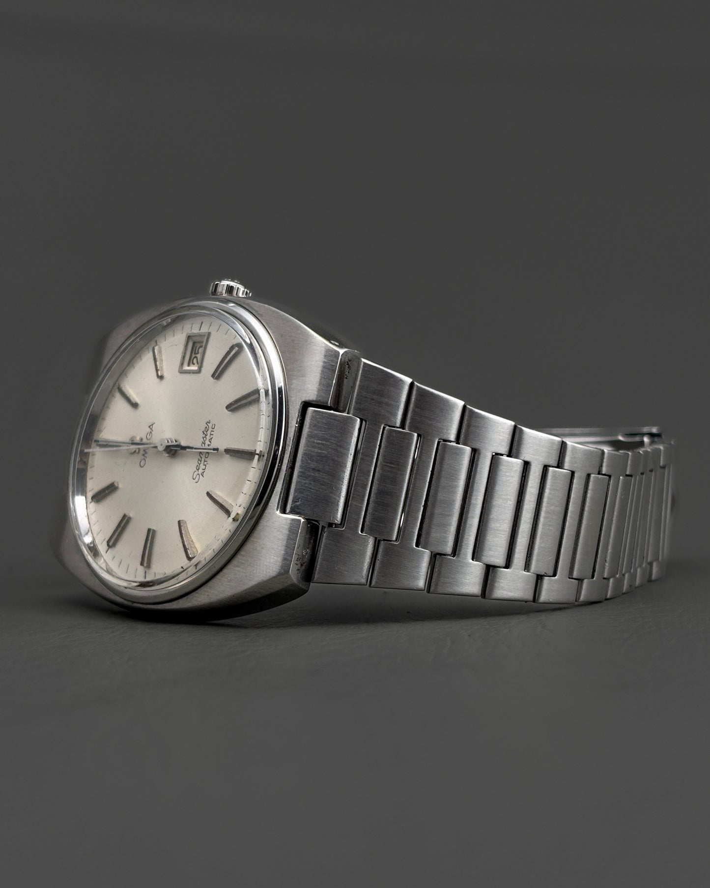 Omega Seamaster - TV Case
