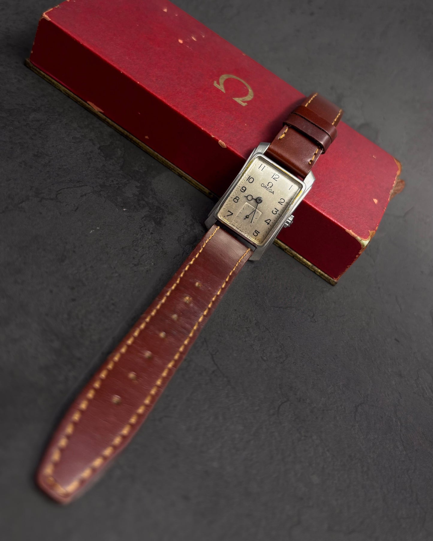 Omega Sub-Second Curvex