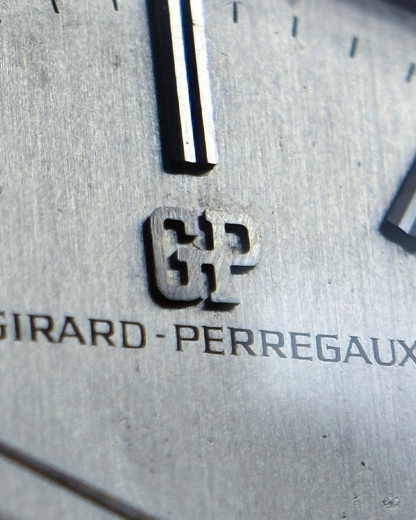 Girard-Perregaux Manual Wind | Textured Steel/Silver Dial