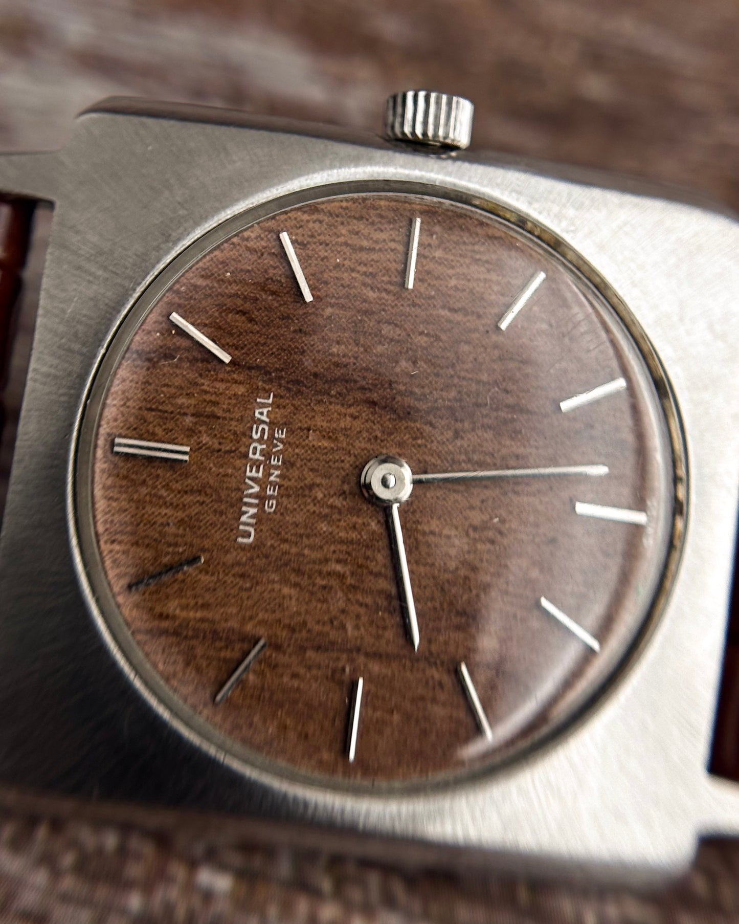 Universal Geneve Alteza | Wooden Dial