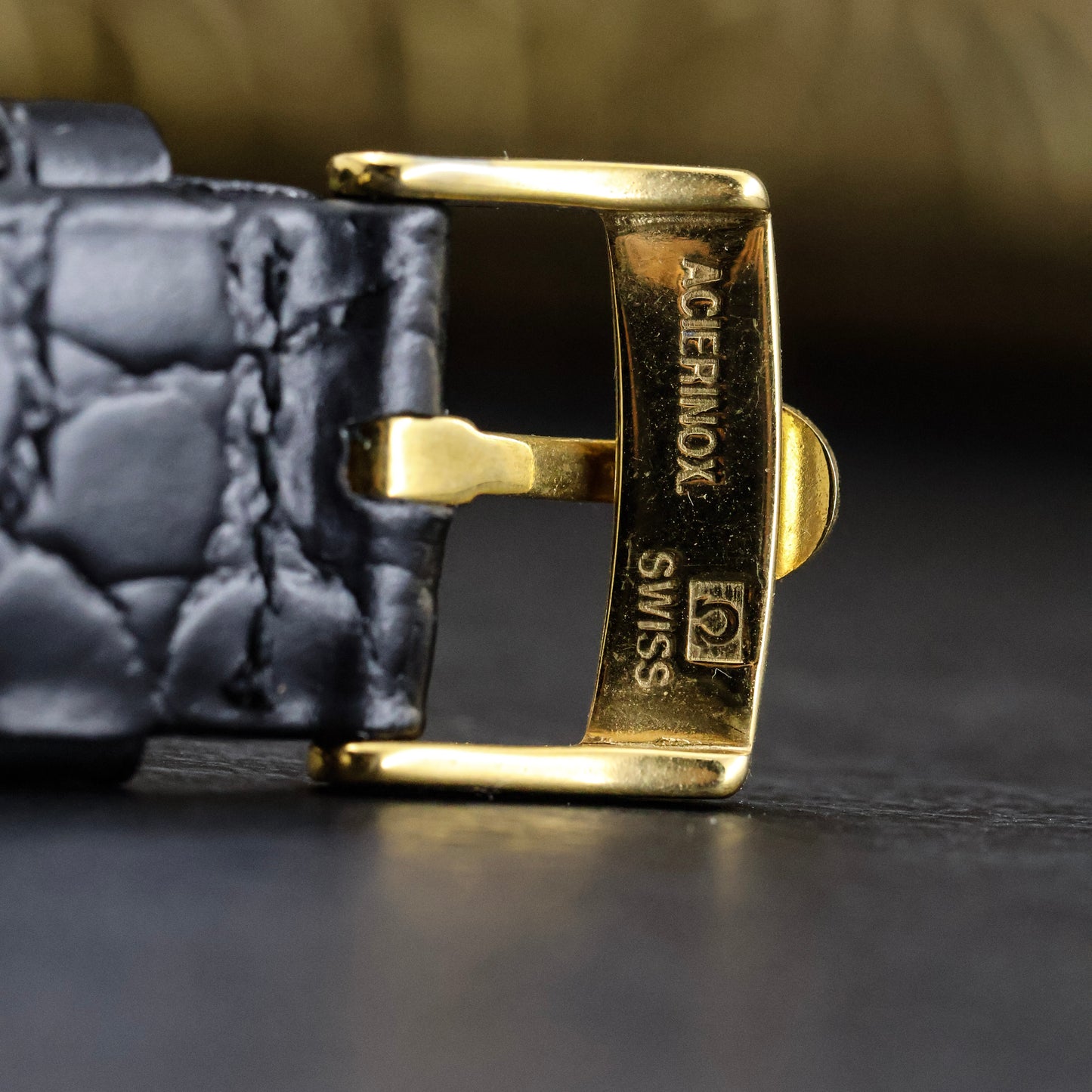 Omega Tank Genève