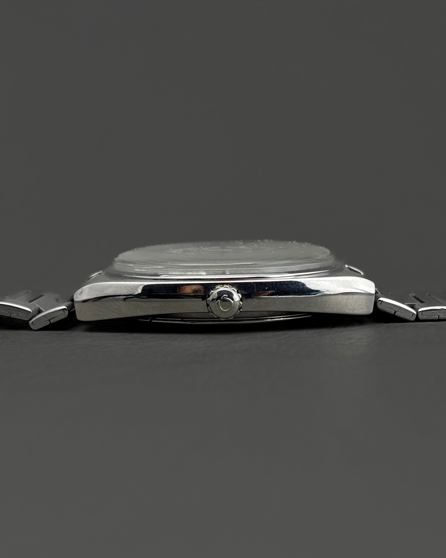 Omega Seamaster - TV Case