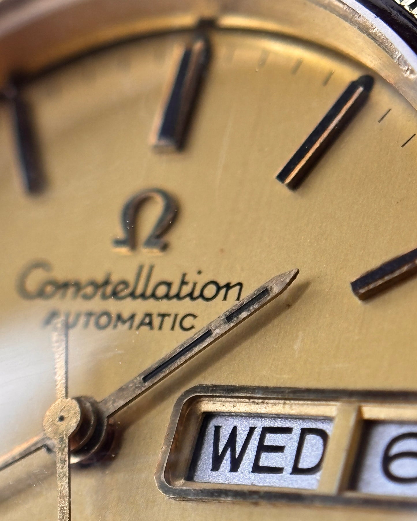 Omega Constellation | C-Shape | CD 166.0247 | Gold-Cap