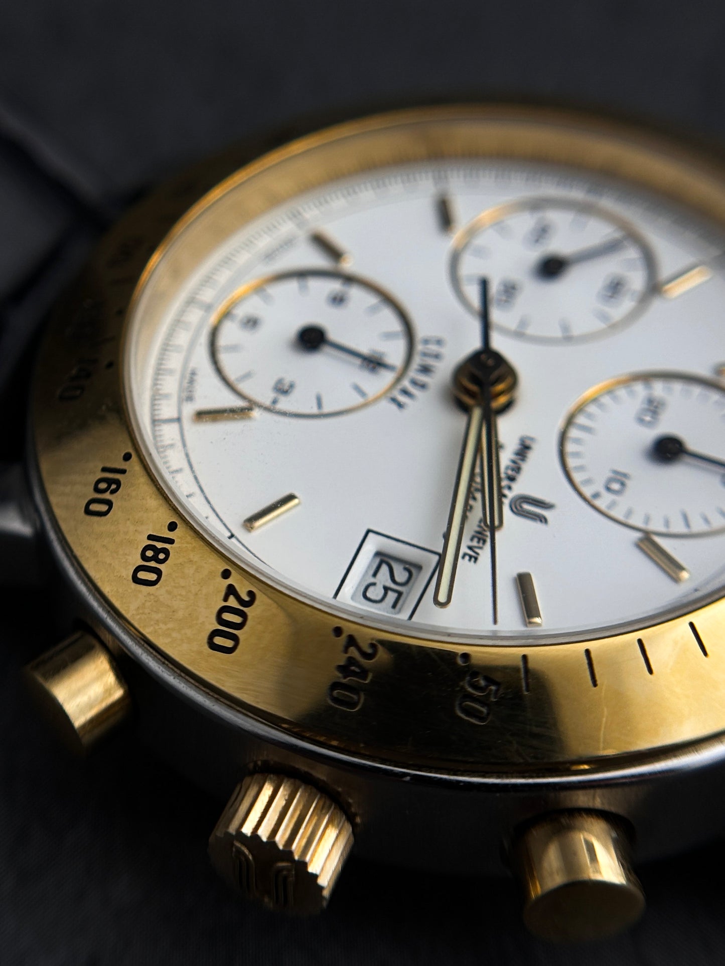 Universal Geneve Compax Chronograph NOS