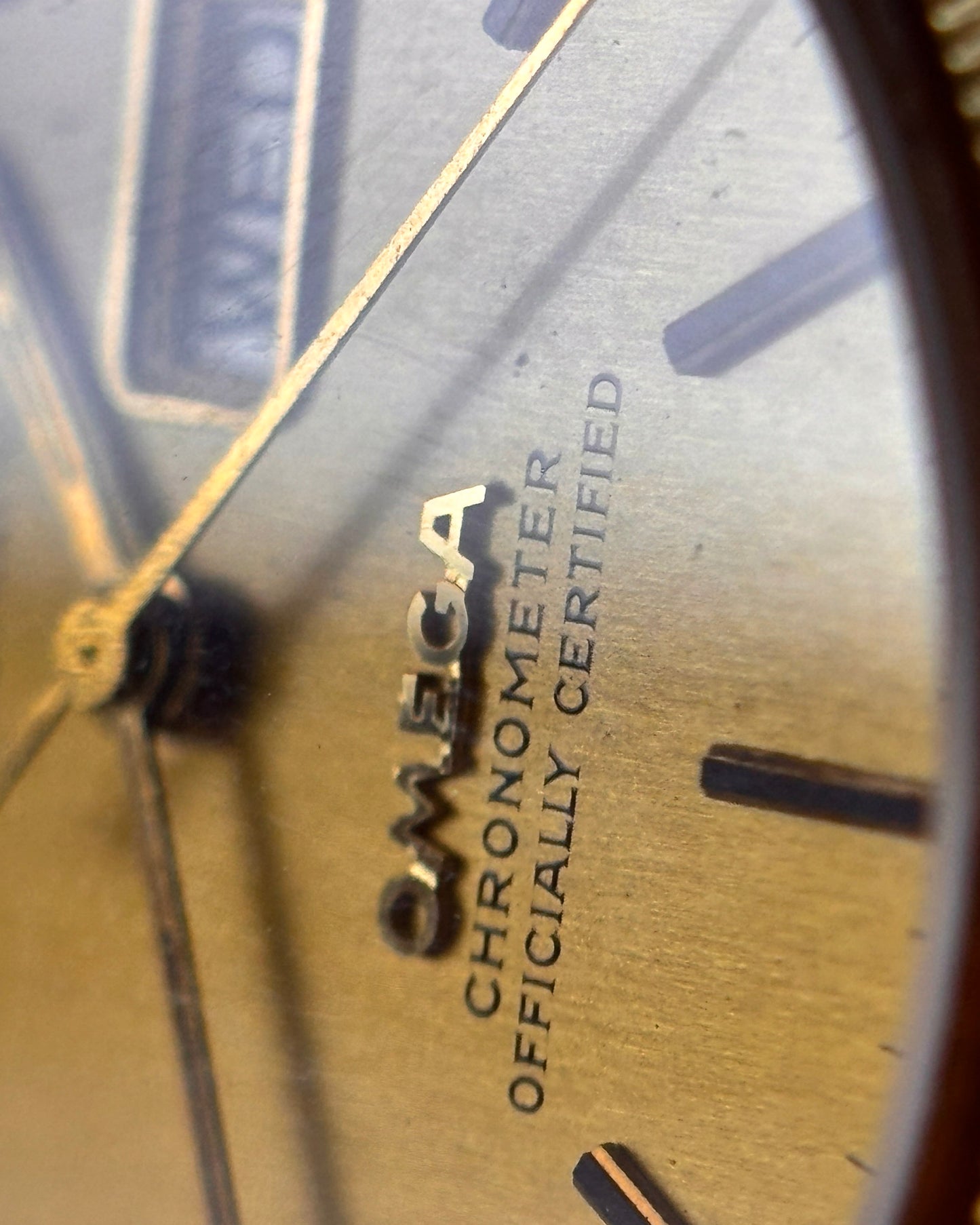 Omega Constellation | C-Shape | CD 166.0247 | Gold-Cap