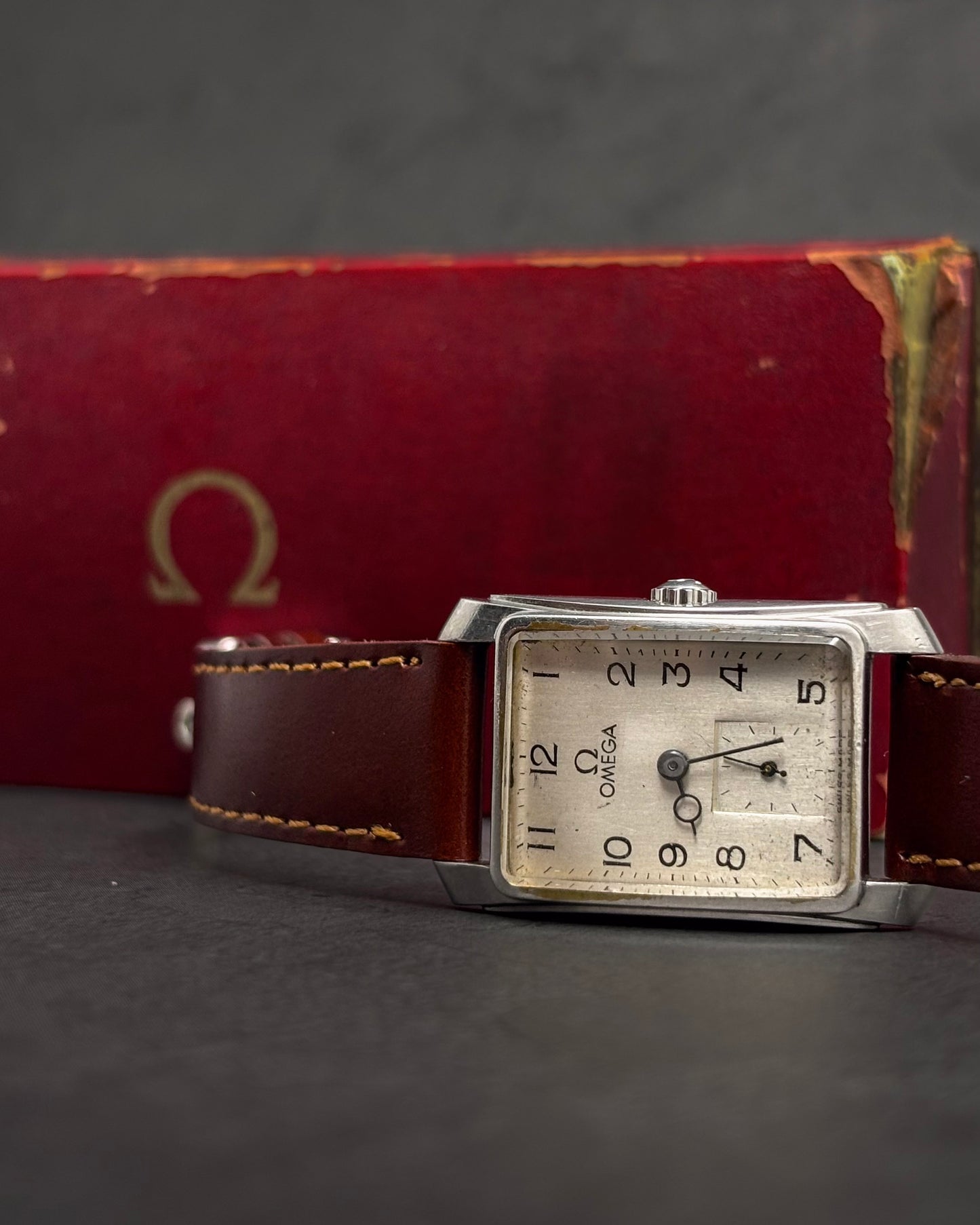 Omega Sub-Second Curvex