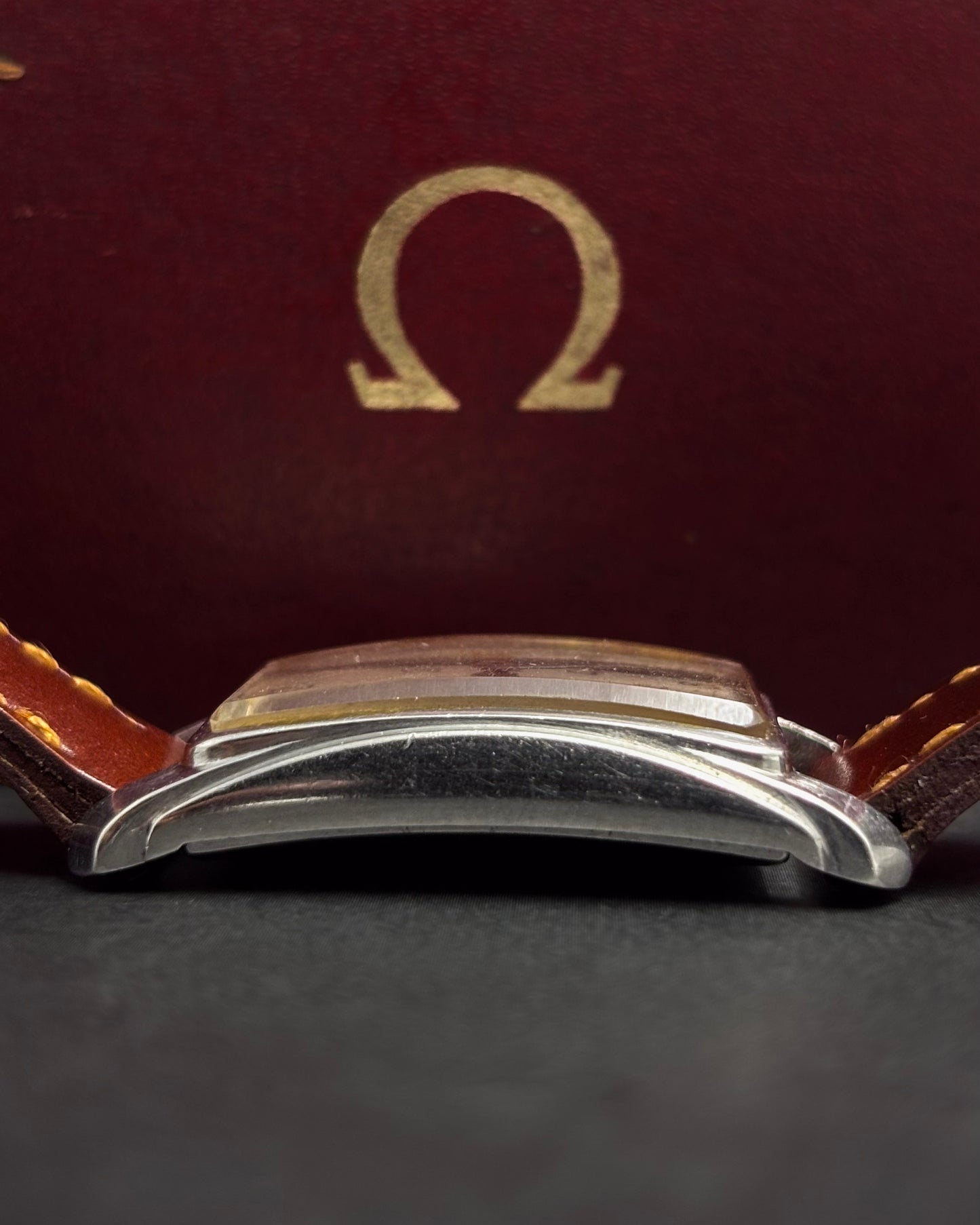 Omega Sub-Second Curvex