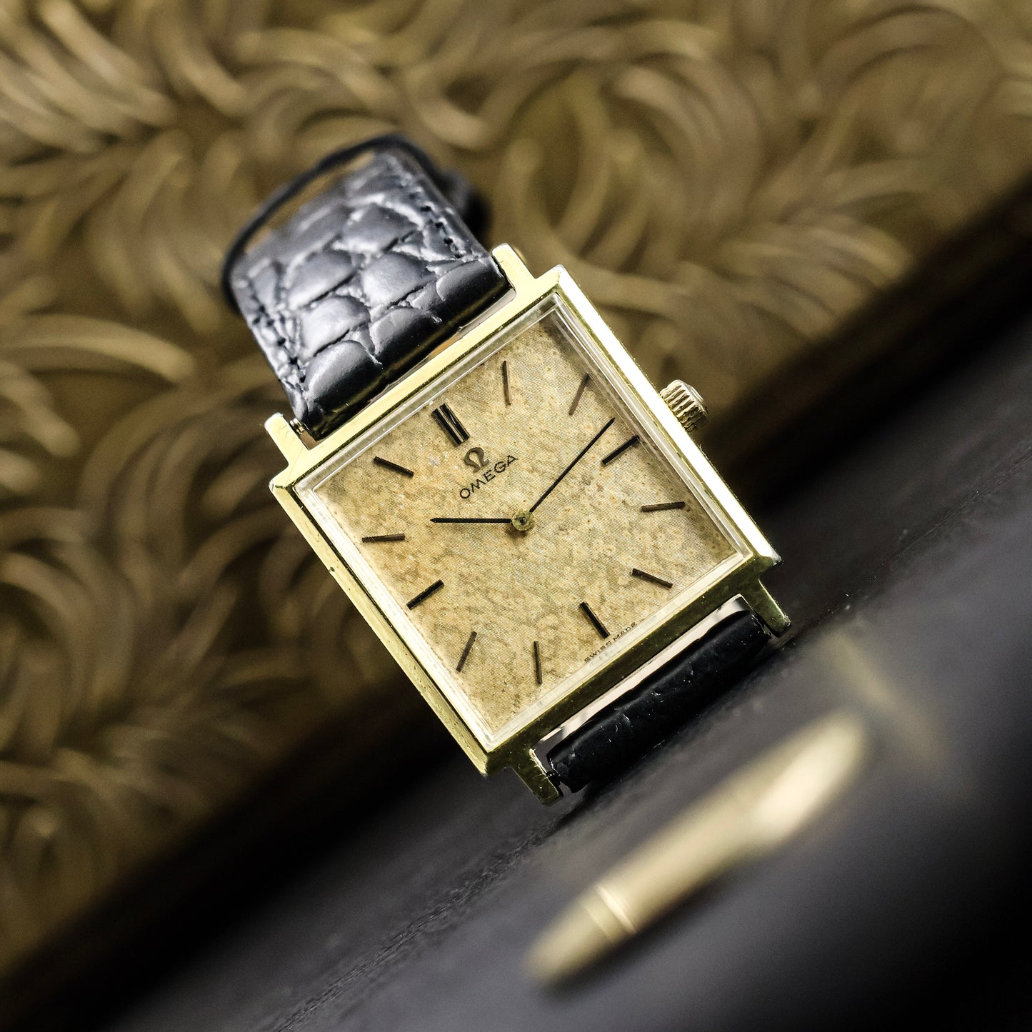 Omega Tank Genève