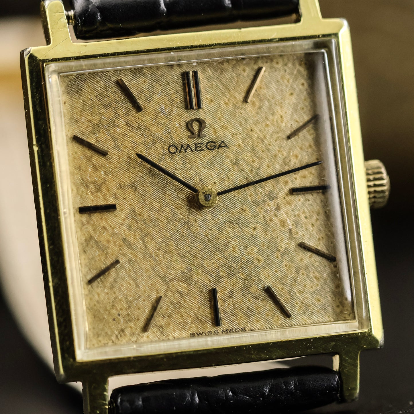 Omega Tank Genève