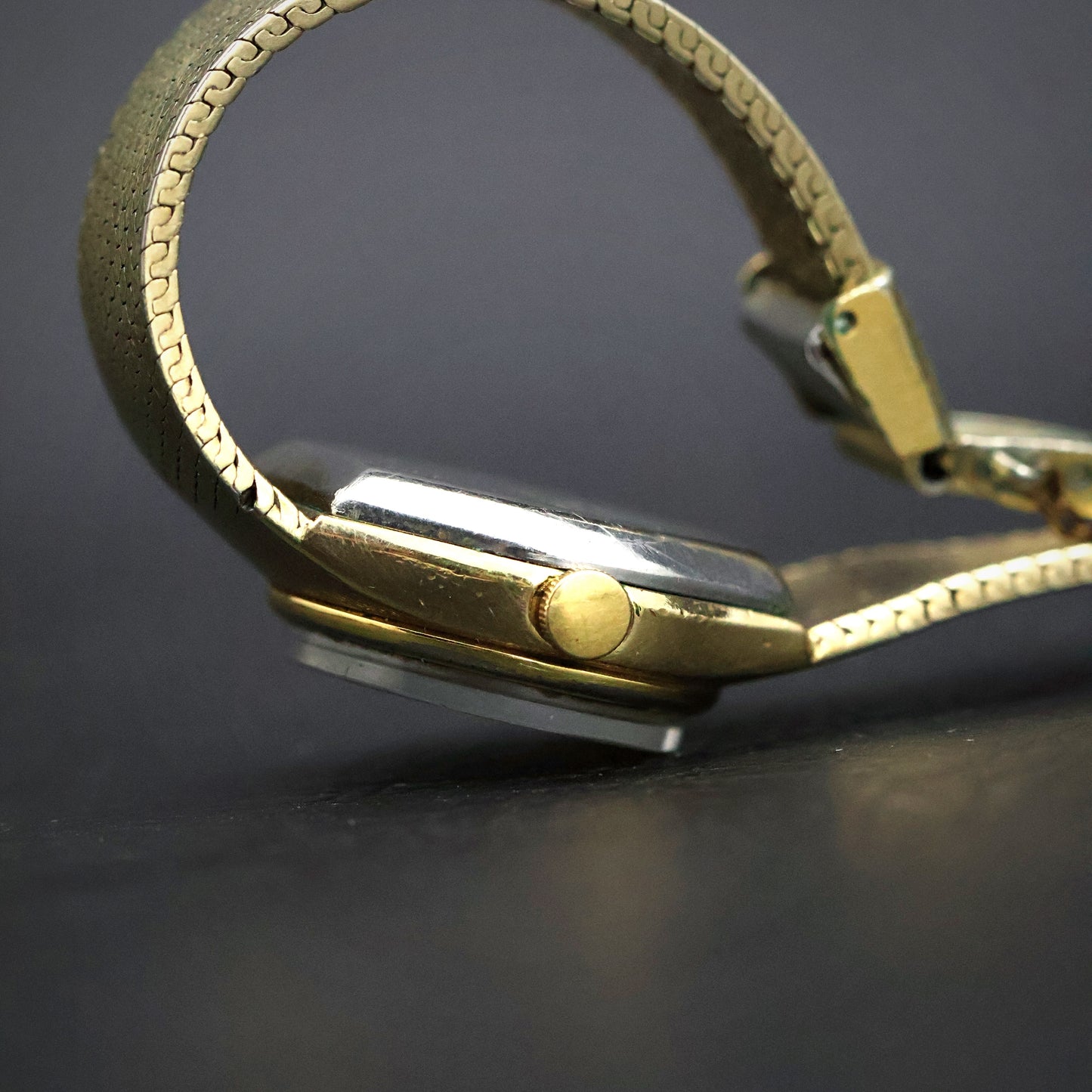 Seiko Quartz Gold Honeycomb Bangle