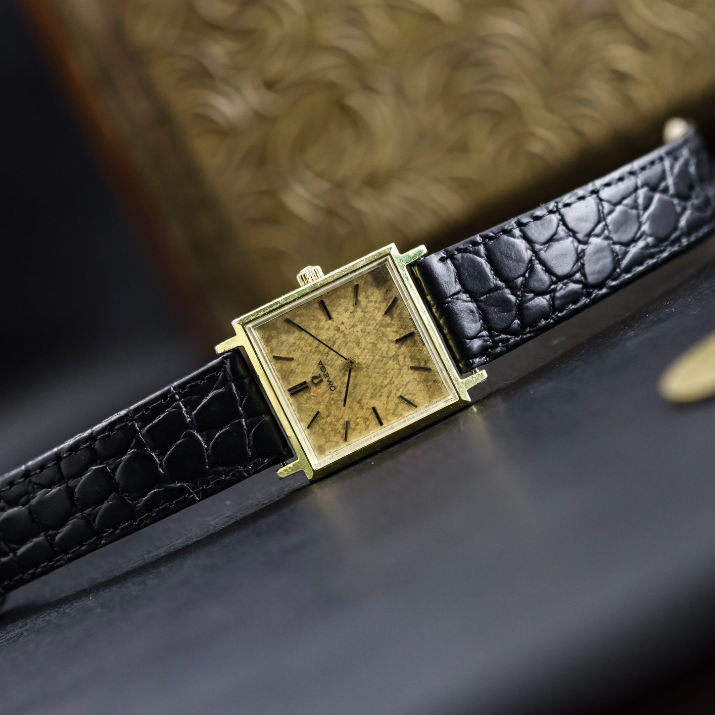 Omega Tank Genève