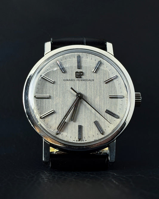 Girard-Perregaux Manual Wind | Textured Steel/Silver Dial