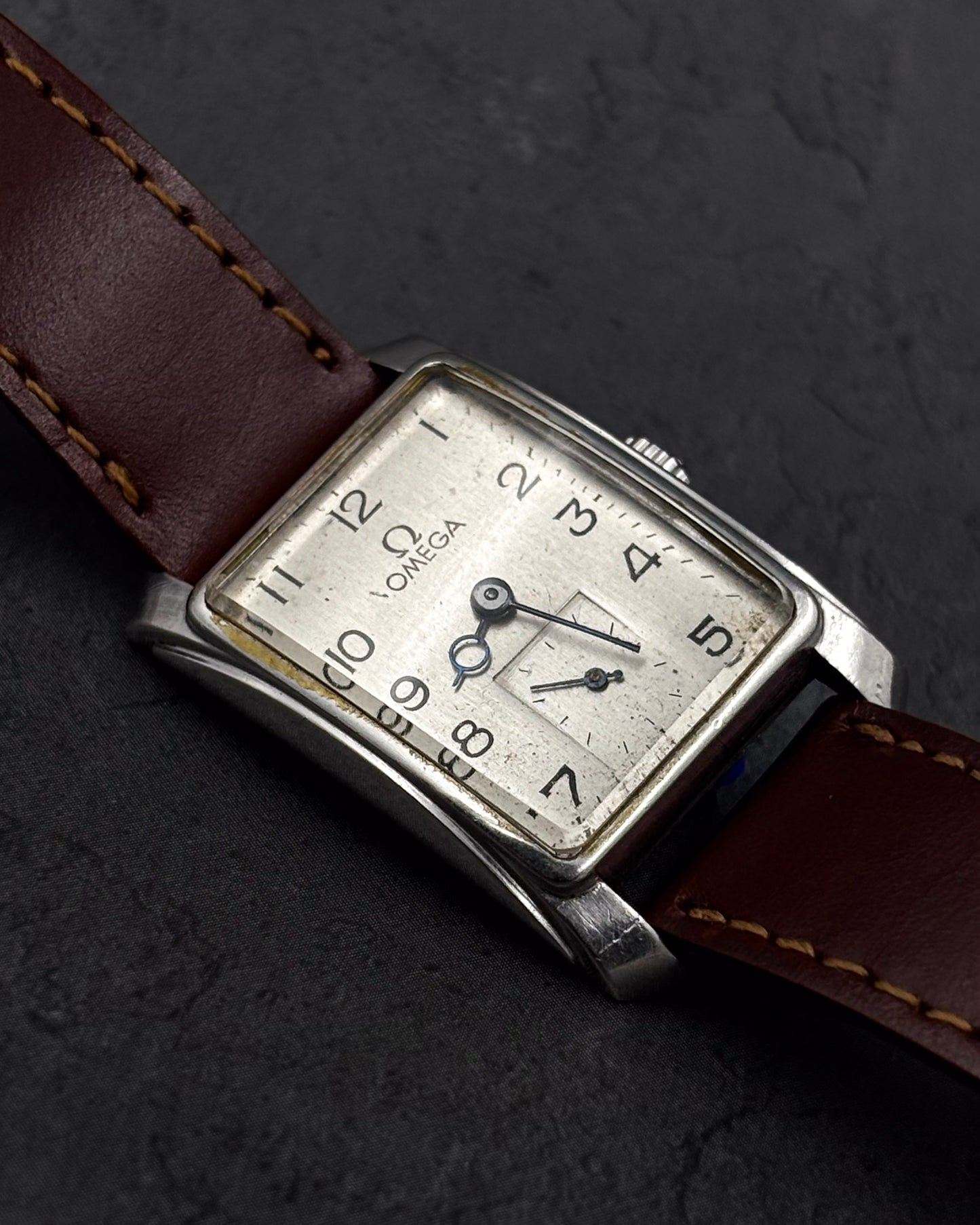 Omega Sub-Second Curvex