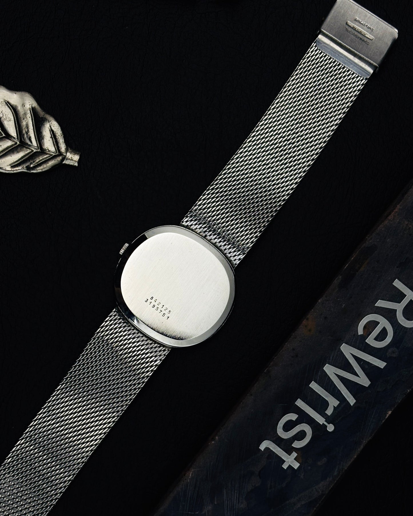 Universal Genève Sigma Matte Silver Ellipse