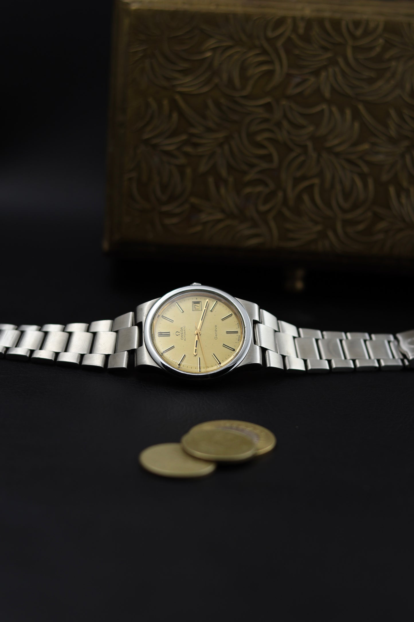 Omega Genève Automatic | Gold Dial