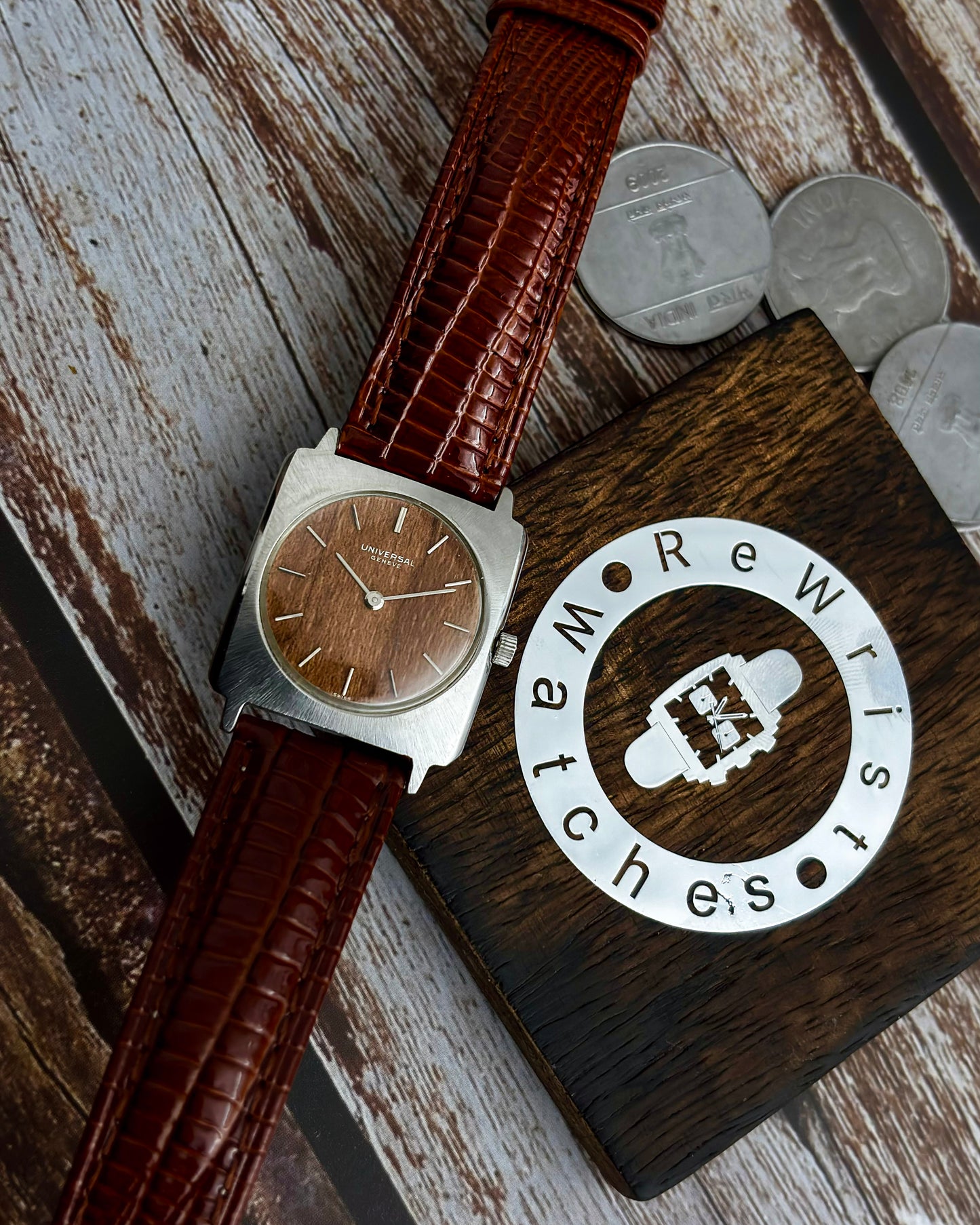 Universal Geneve Alteza | Wooden Dial