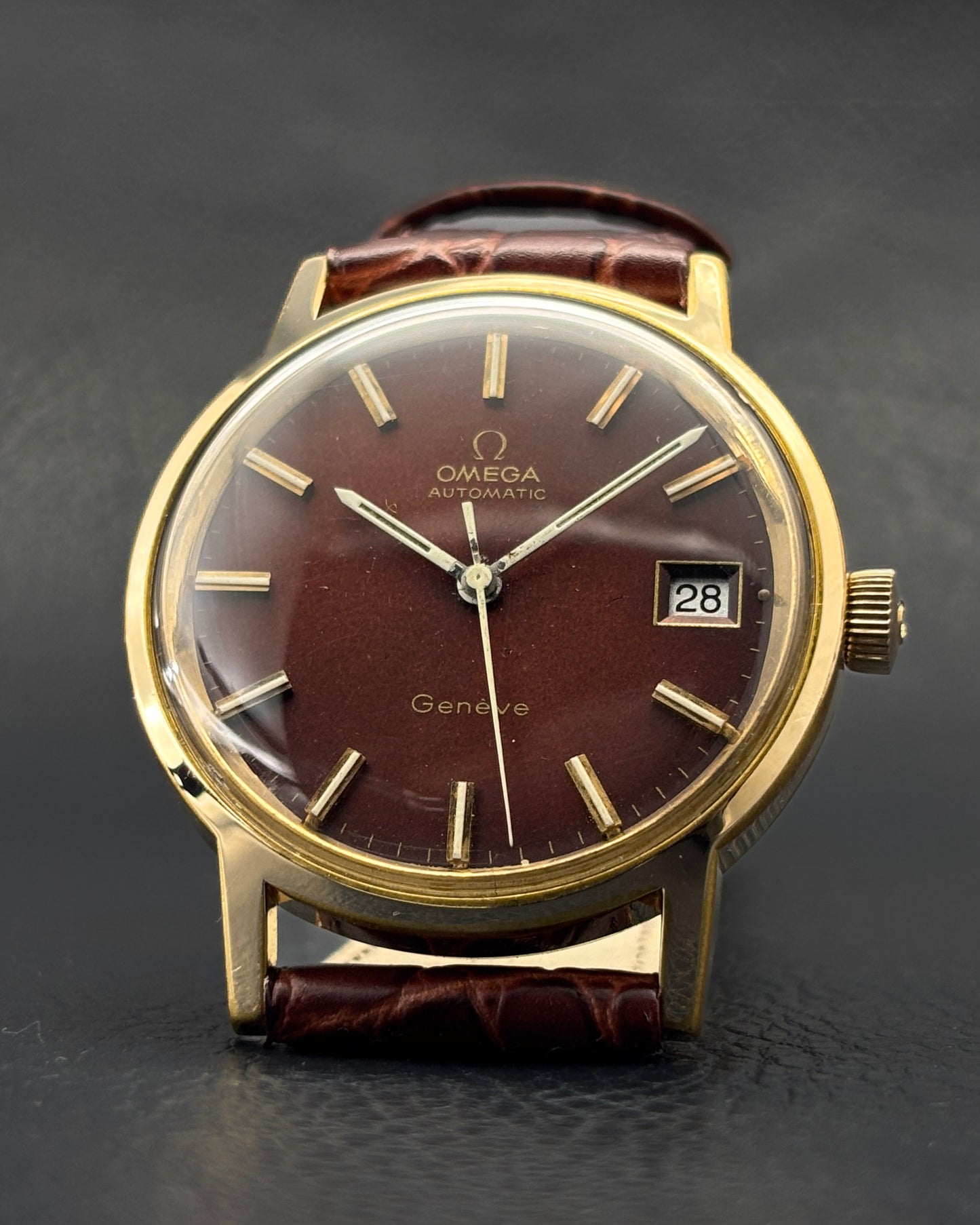 Omega Genève Automatic | Rare Burgundy Dial