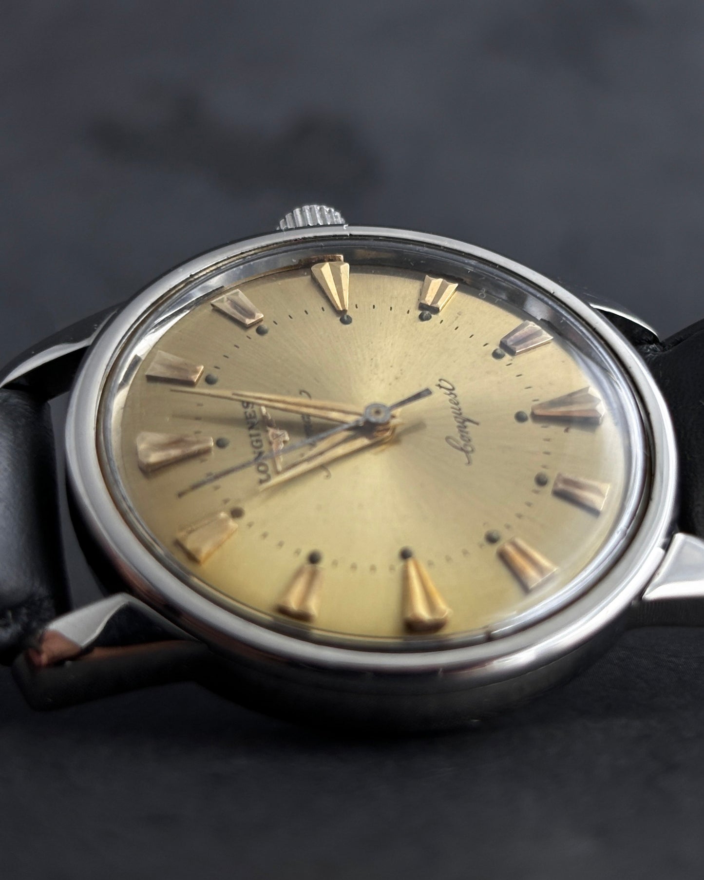 Longines Conquest | Gold Dial