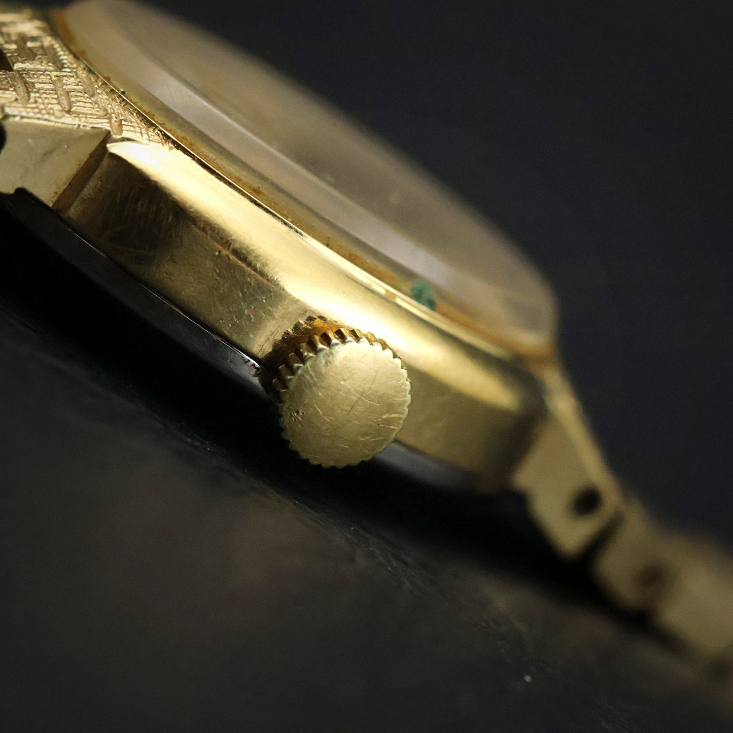 Seiko Gold Oval with Geometric Bracelet
