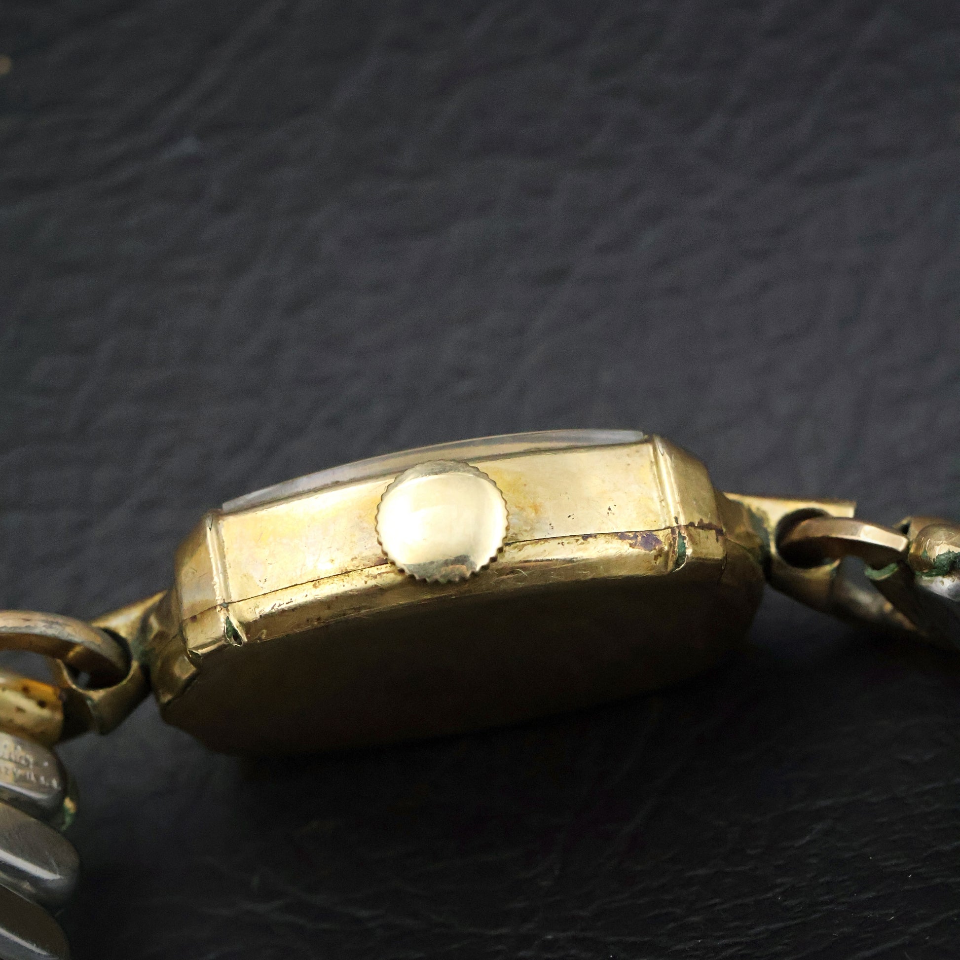 Elgin De Luxe Gold-Filled Tonneau Ladies' Watch