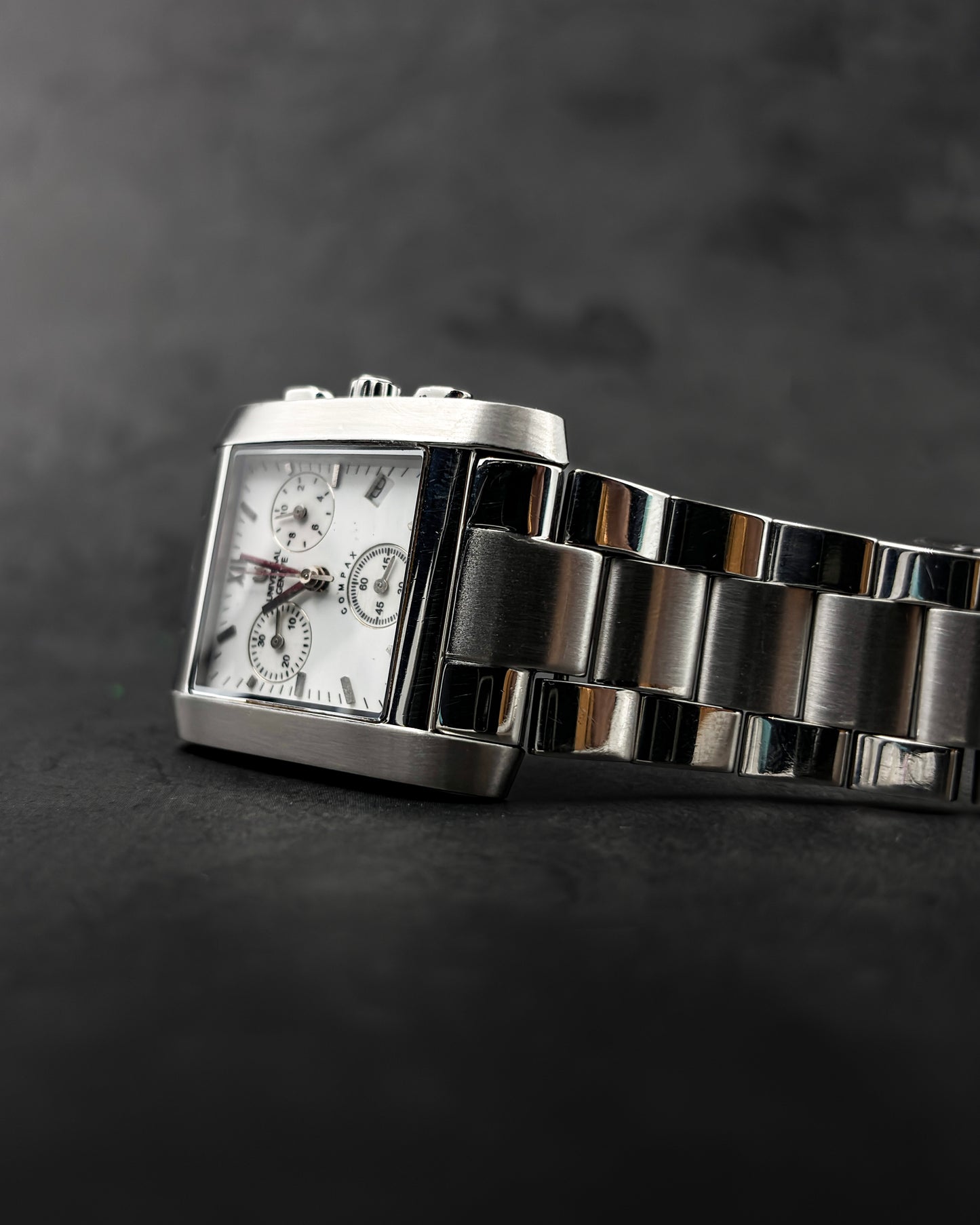 Universal Genève Unicompax Quartz