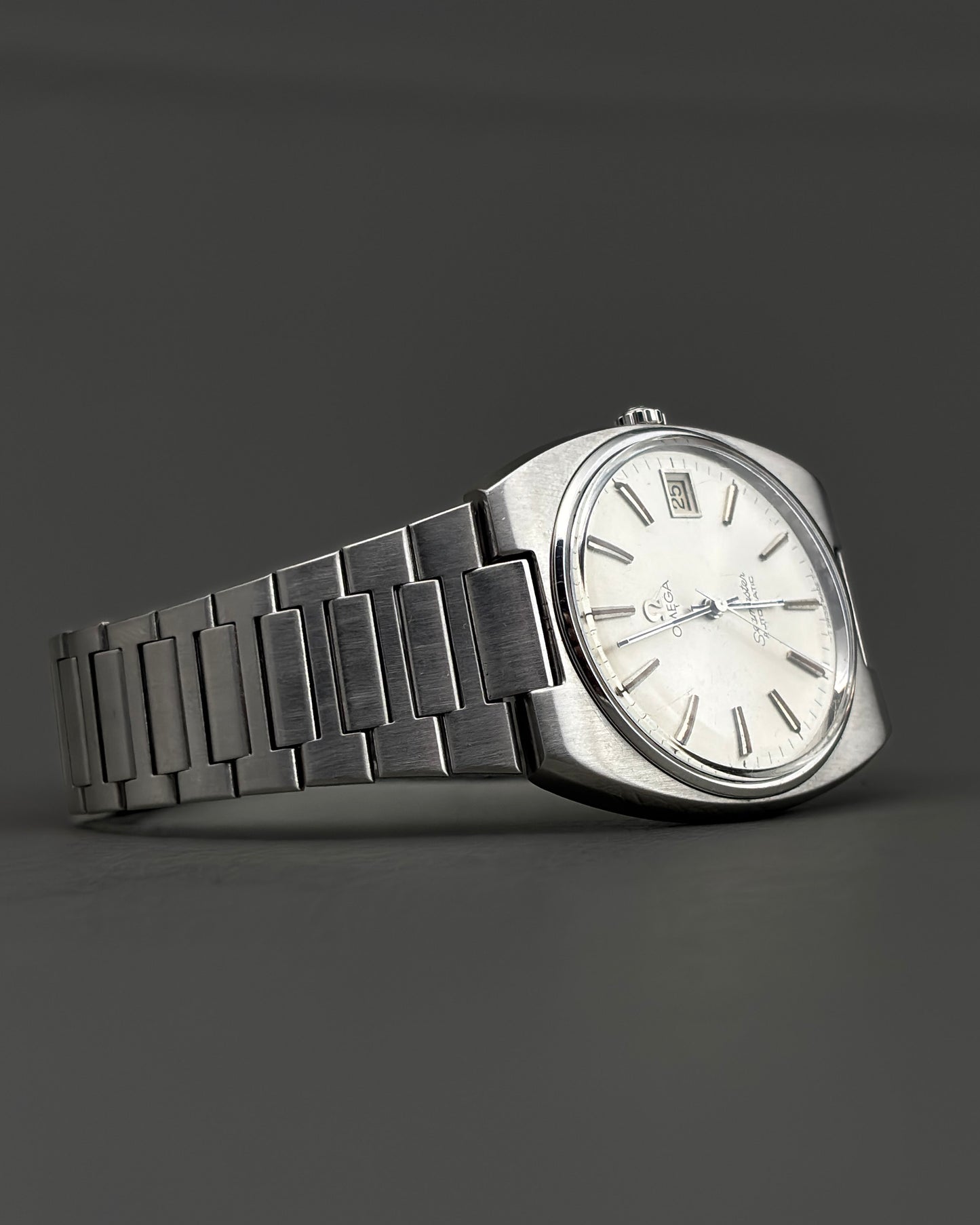 Omega Seamaster - TV Case
