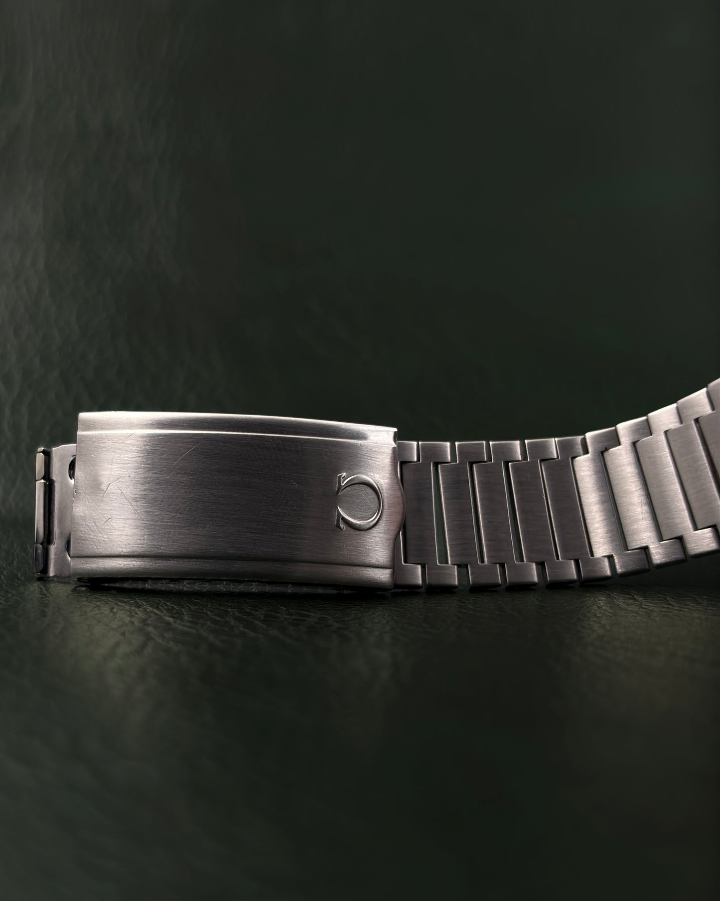 Omega Seamaster Day-Date | TV Case