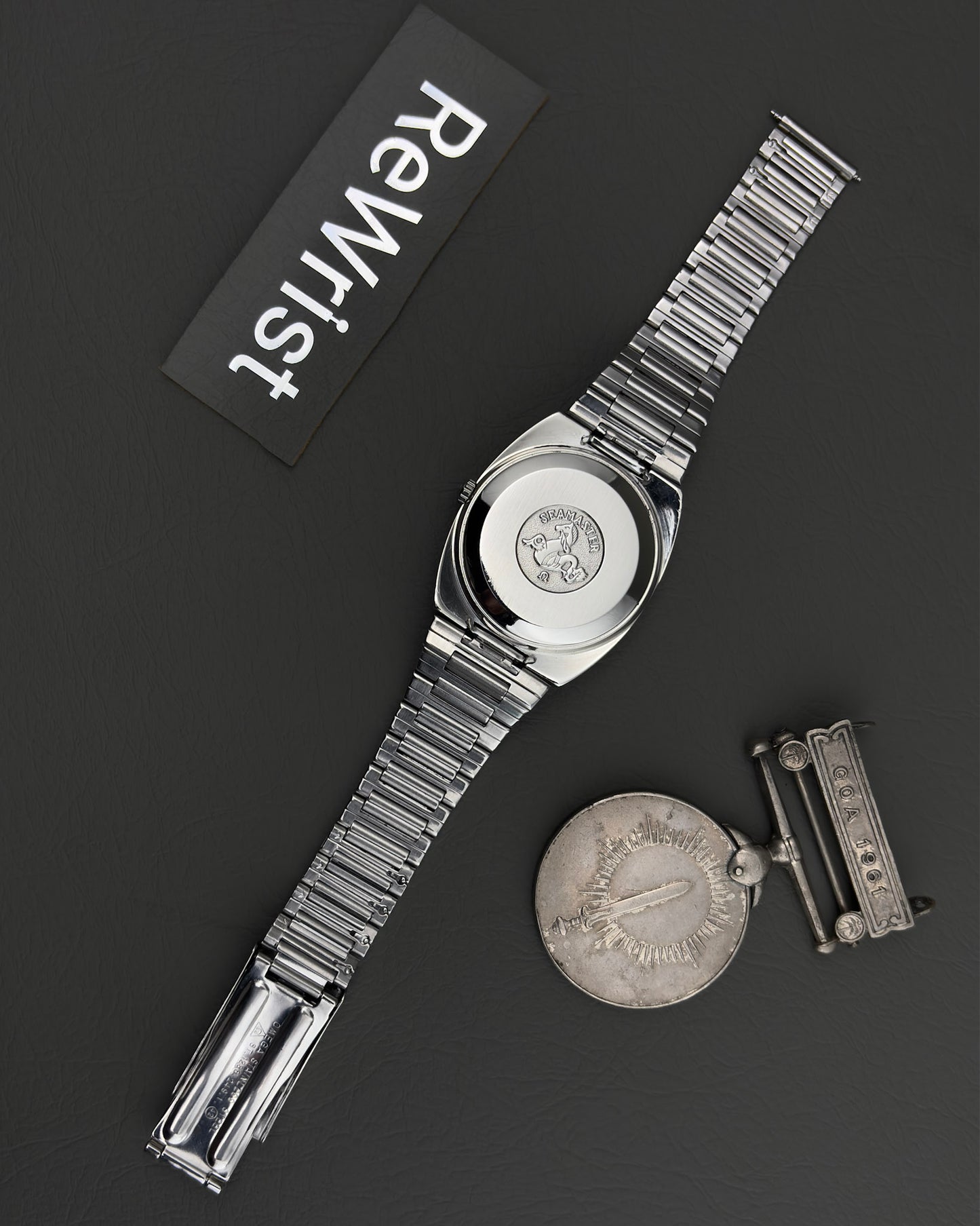 Omega Seamaster - TV Case