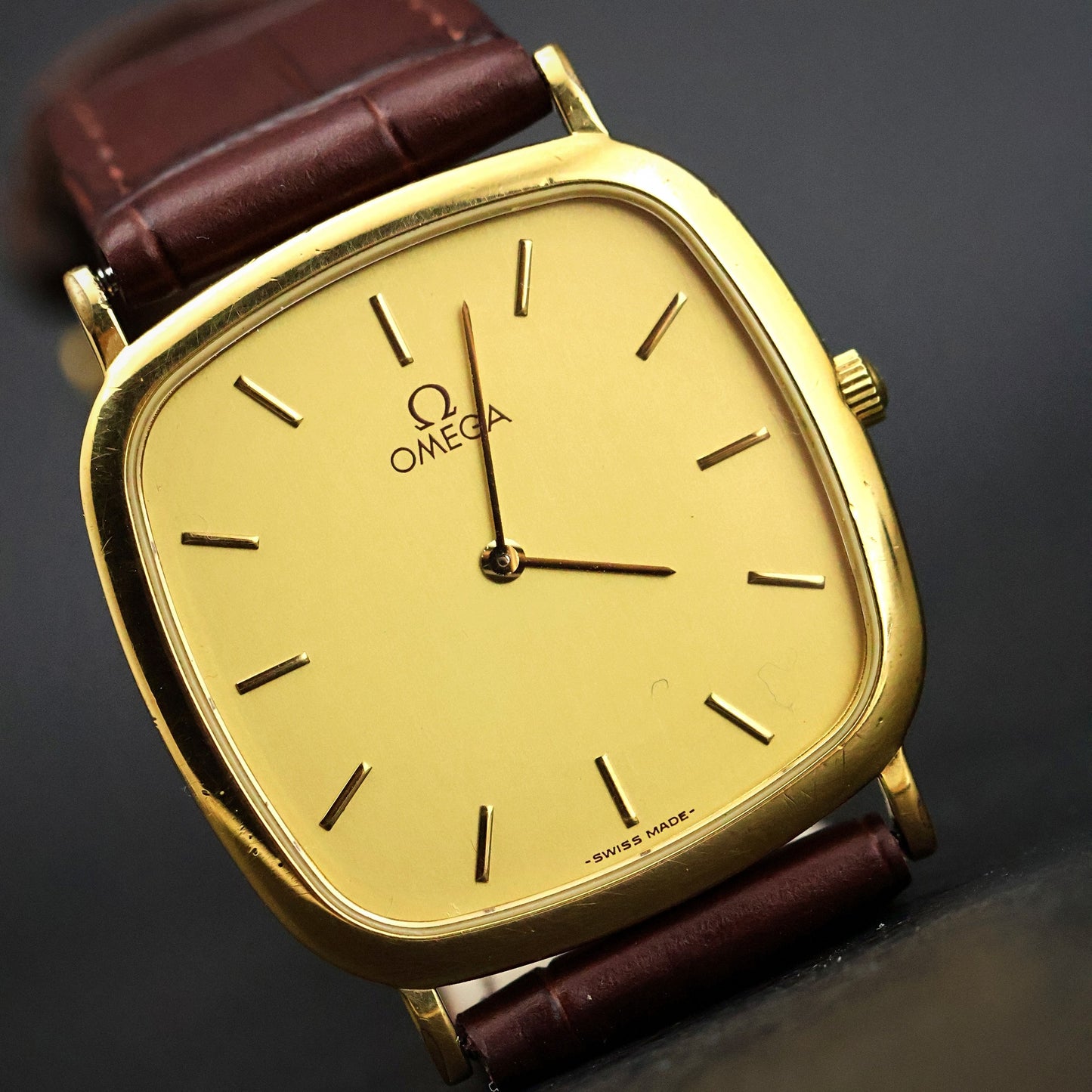 Omega De Ville - Gold Cushion NOS