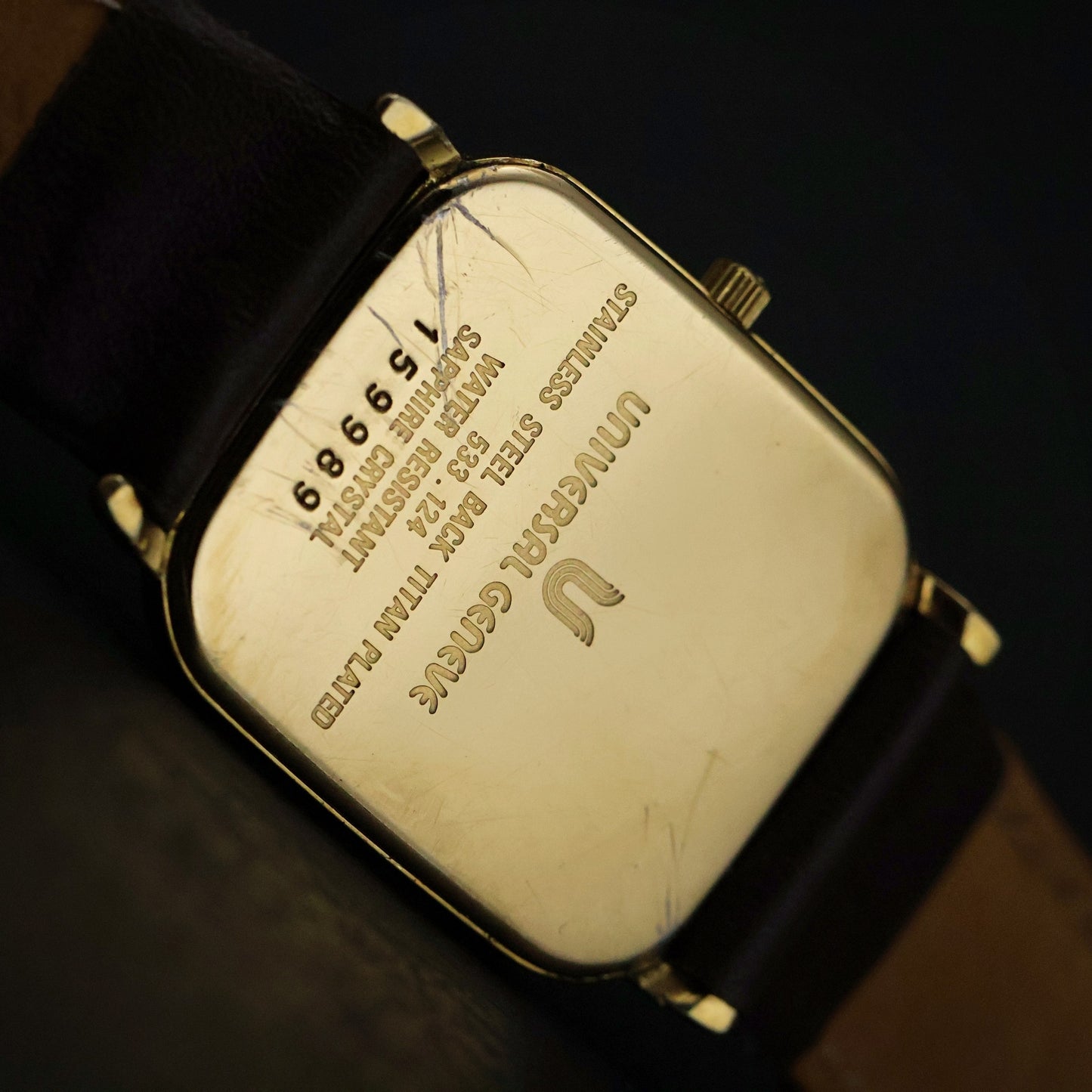 Universal Geneve Tank