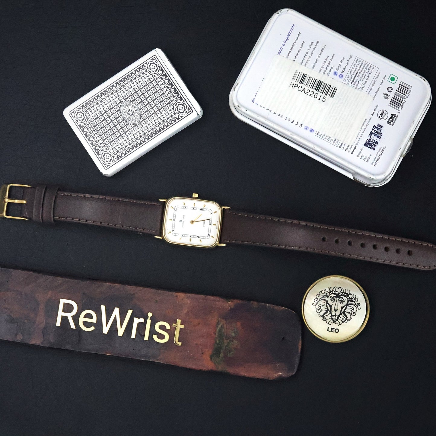 Universal Geneve Tank