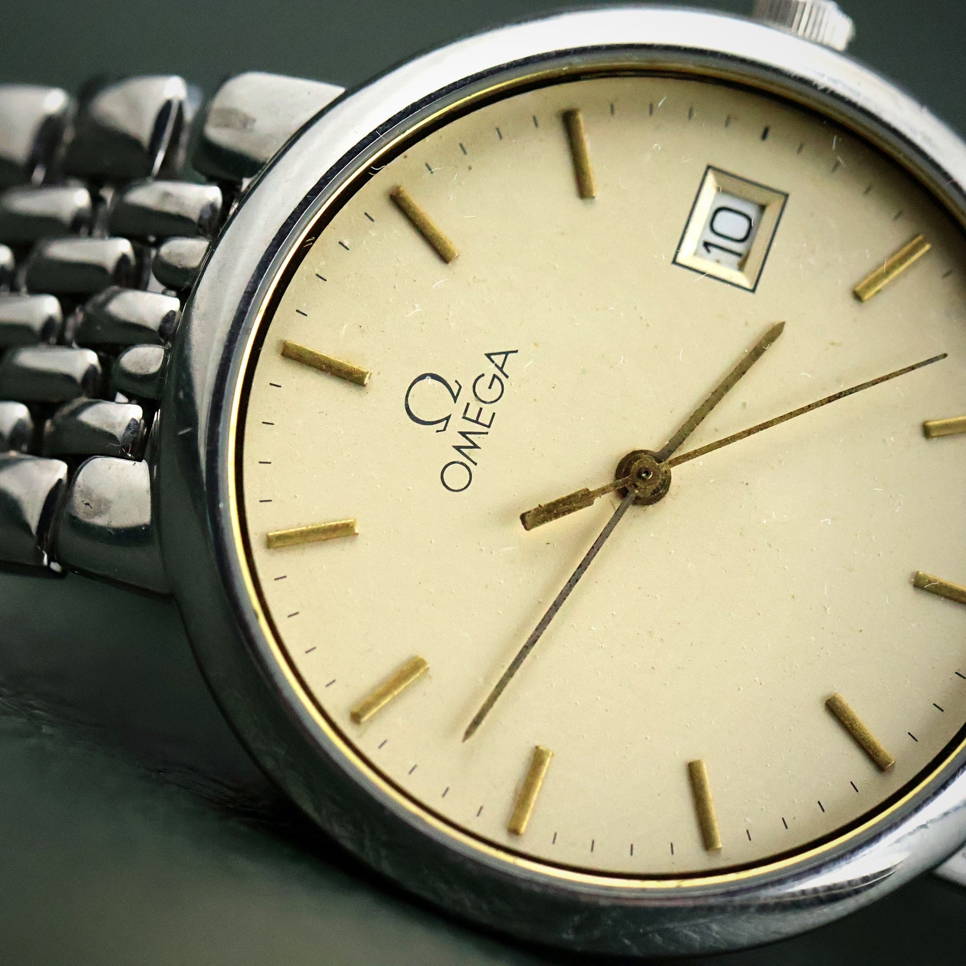 Omega - Steel Rice-Bead Bracelet, Cream Dial with Date