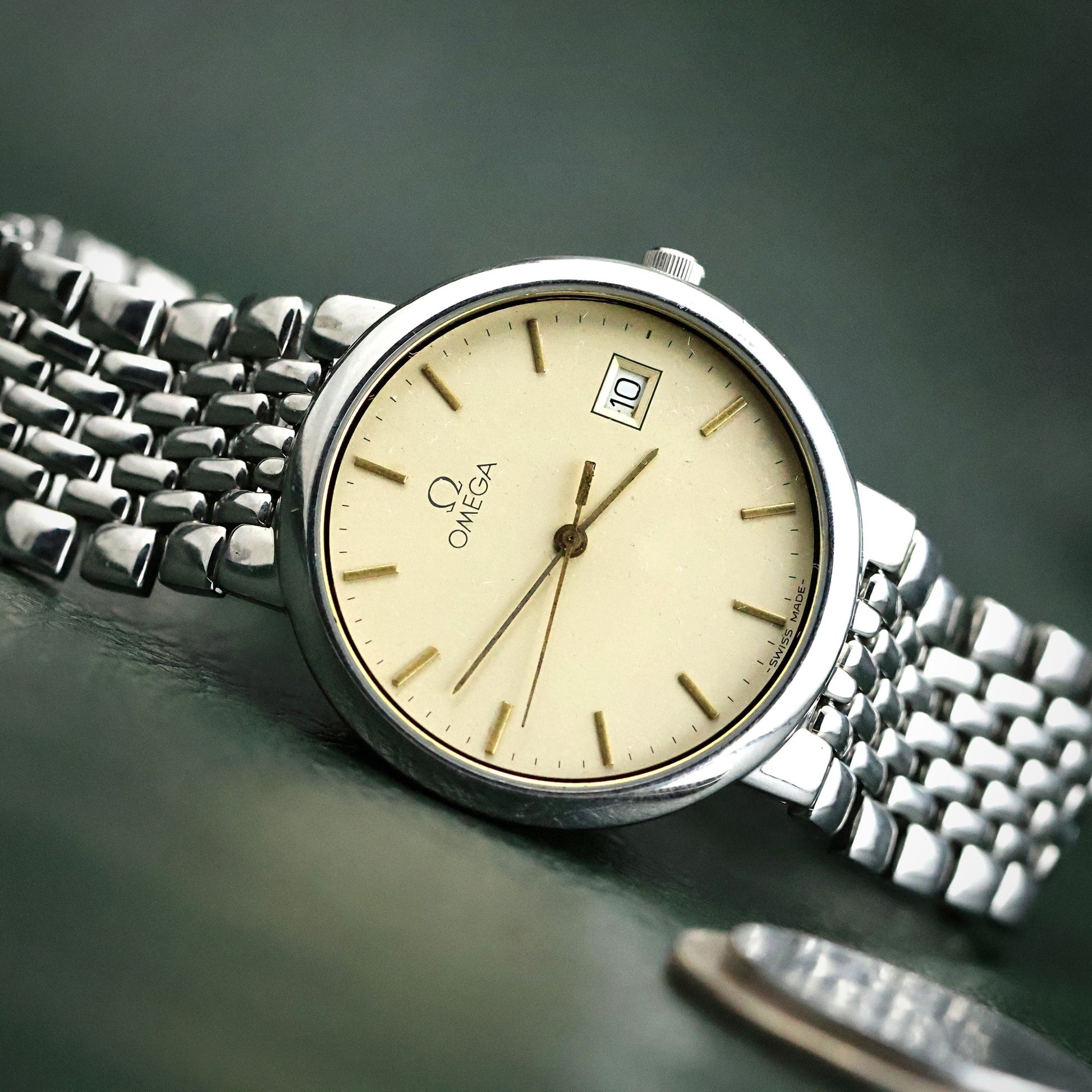 Omega - Steel Rice-Bead Bracelet, Cream Dial with Date