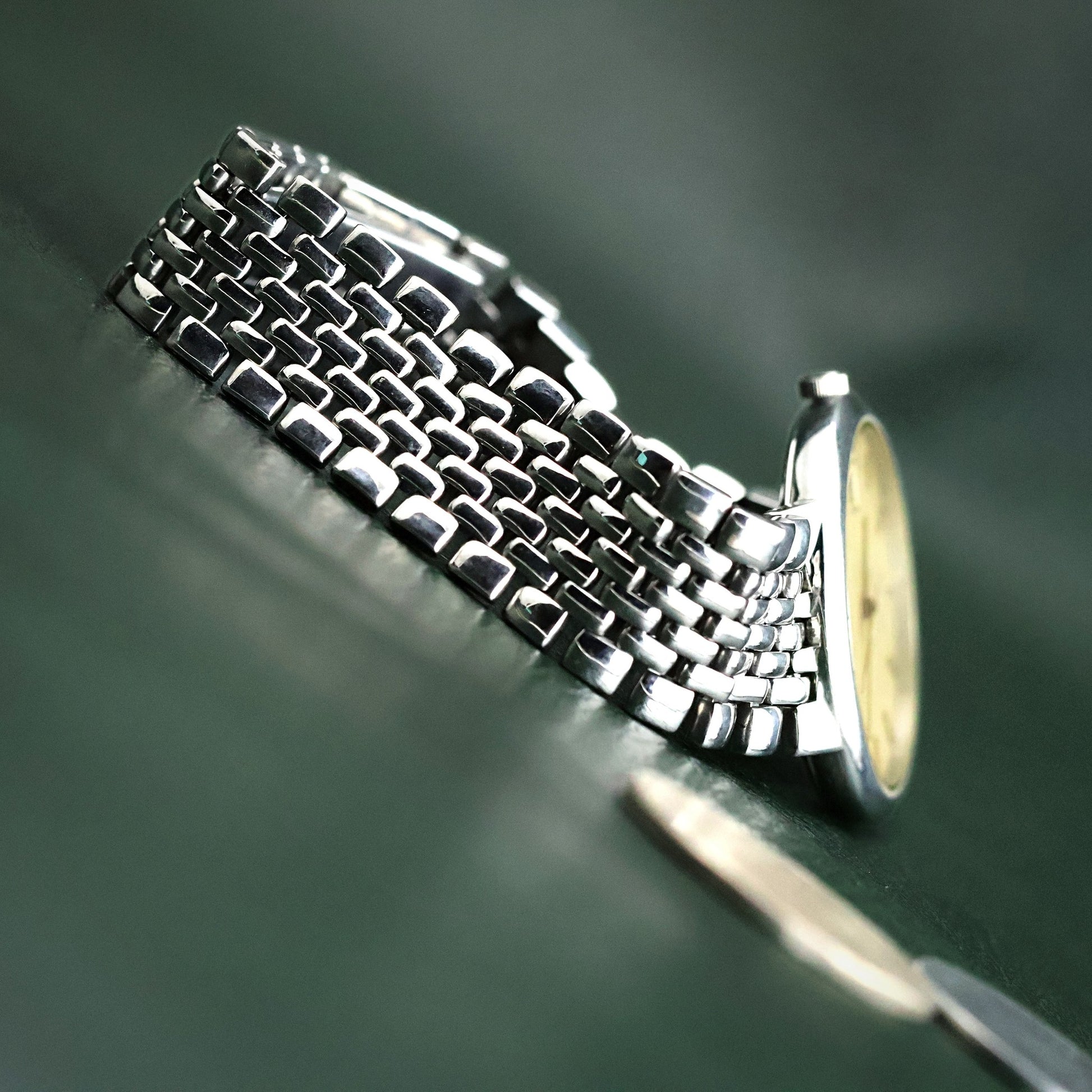 Omega - Steel Rice-Bead Bracelet, Cream Dial with Date