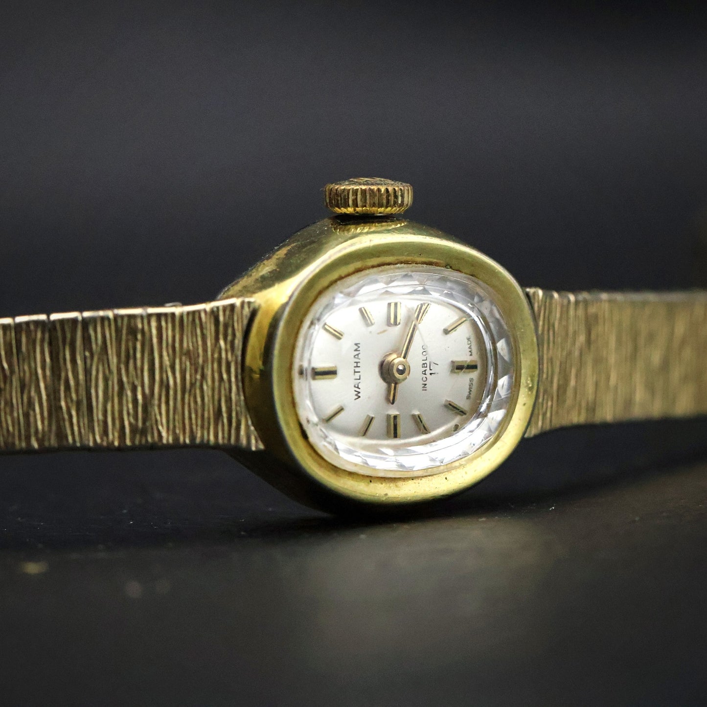 Waltham Ladies Oval Dress Watch | Gold Tone | Textured Mesh