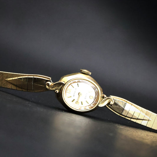 Wittnauer Ladies Oval Dress Watch | Gold Filled