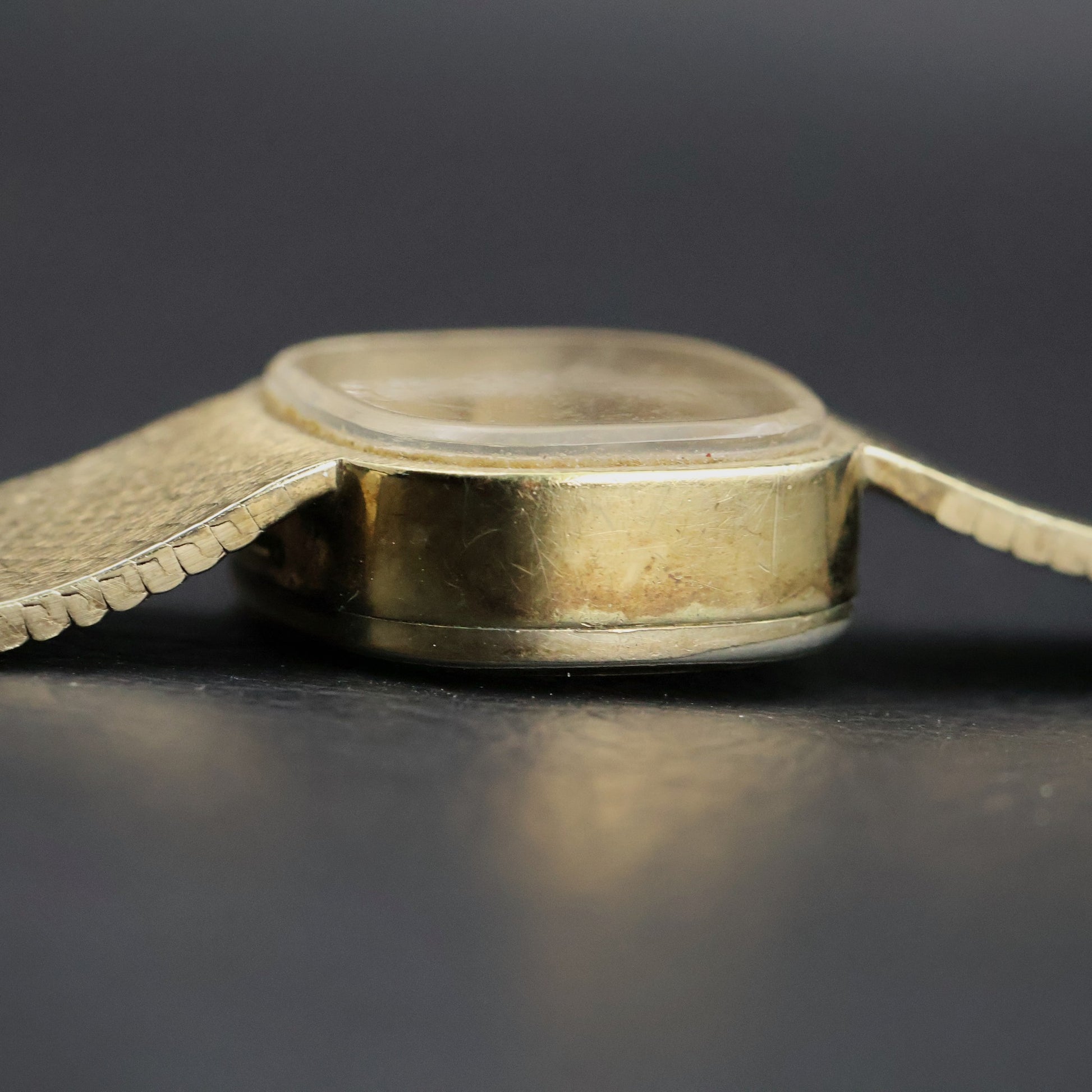 Bulova Accutron Quartz | Gold Cushion | Champagne Dial