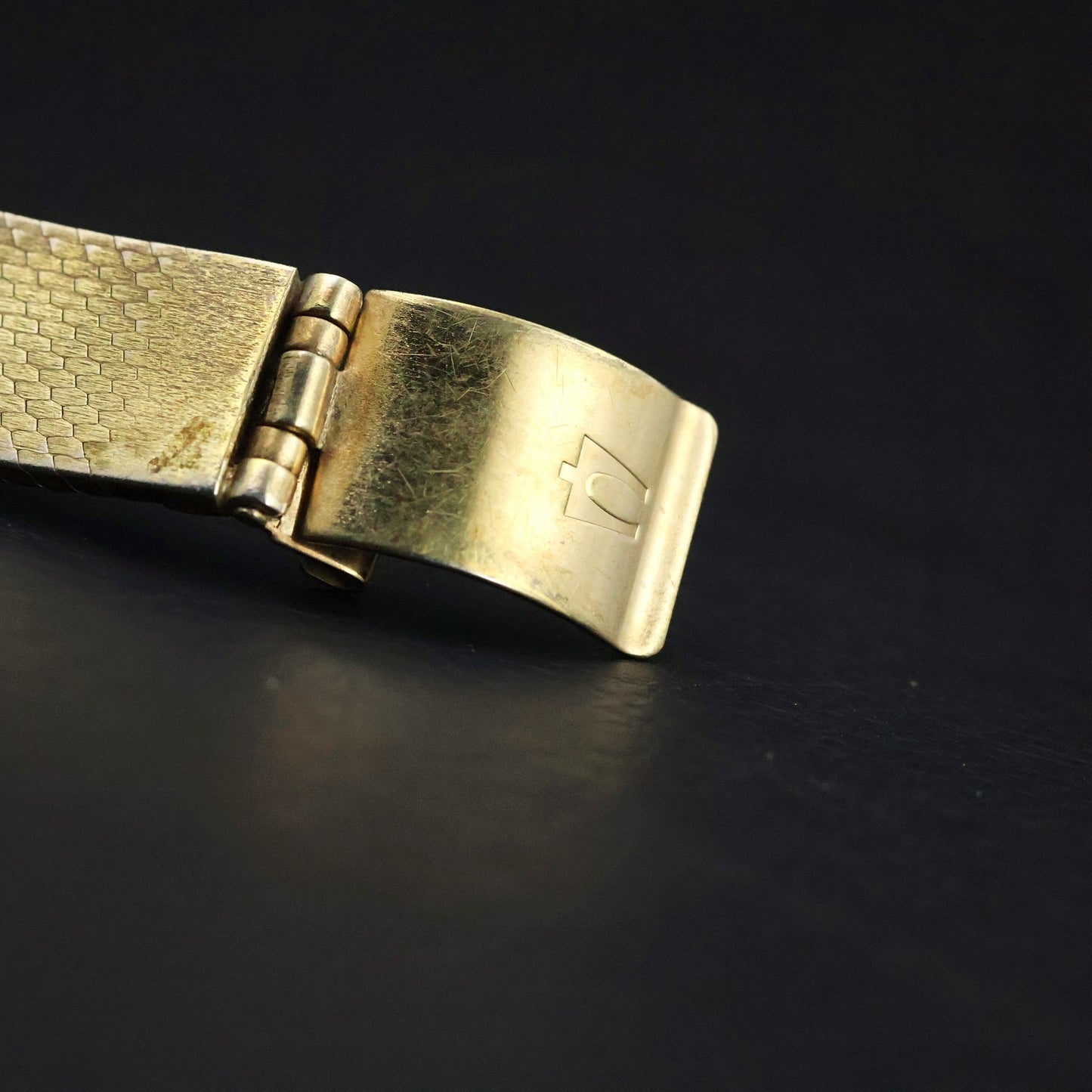 Bulova Accutron Quartz | Gold Cushion | Champagne Dial