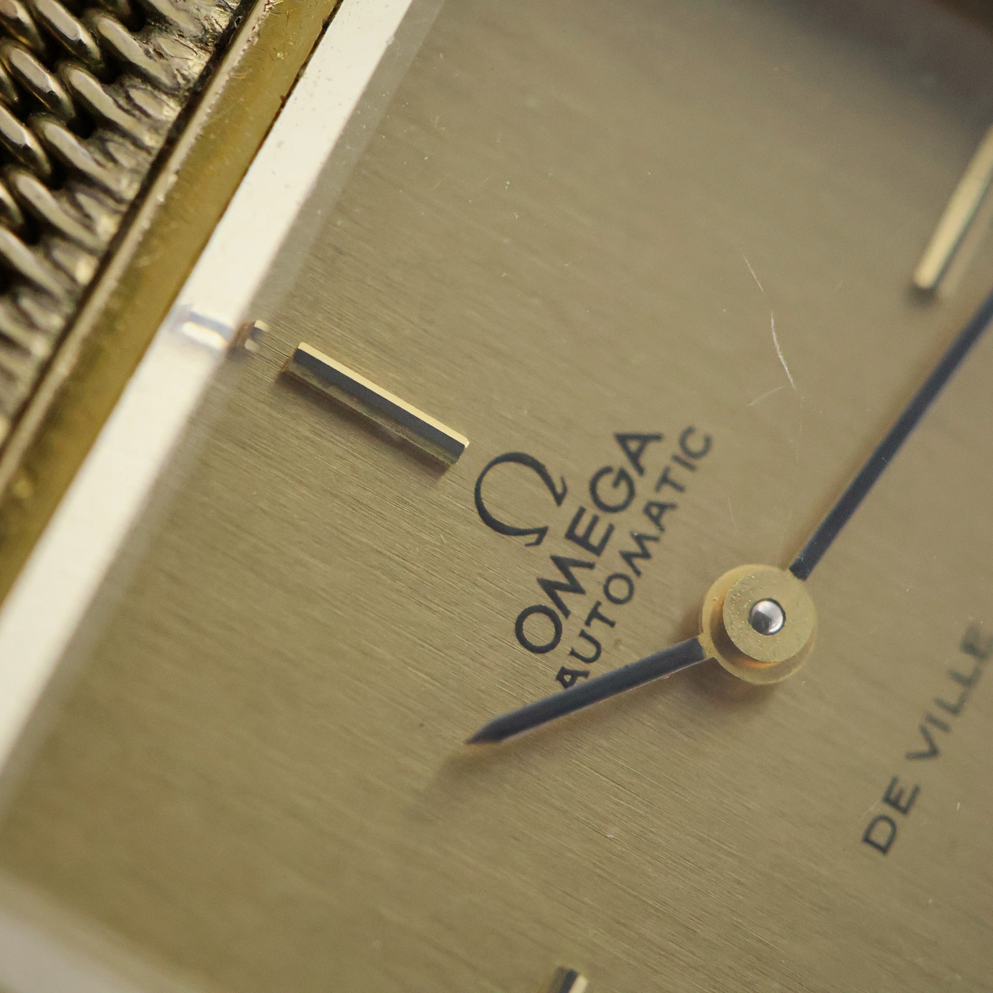 Omega De Ville | Gold Plated Square | Integrated Gold Mesh