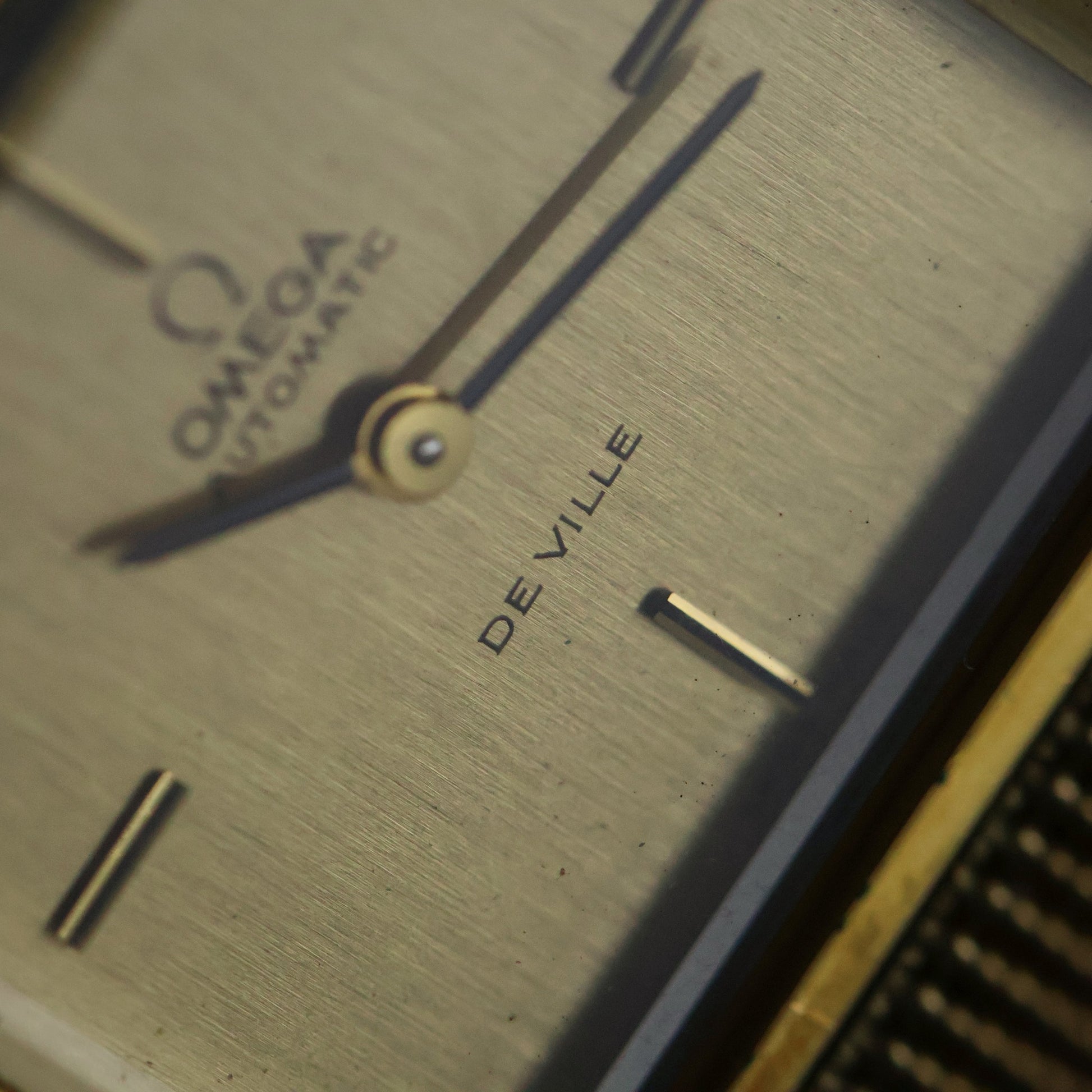 Omega De Ville | Gold Plated Square | Integrated Gold Mesh