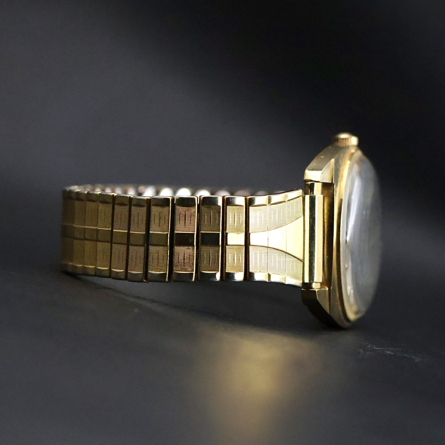 Timex Electric | Gold Round | Silver Sunburst Dial | Date
