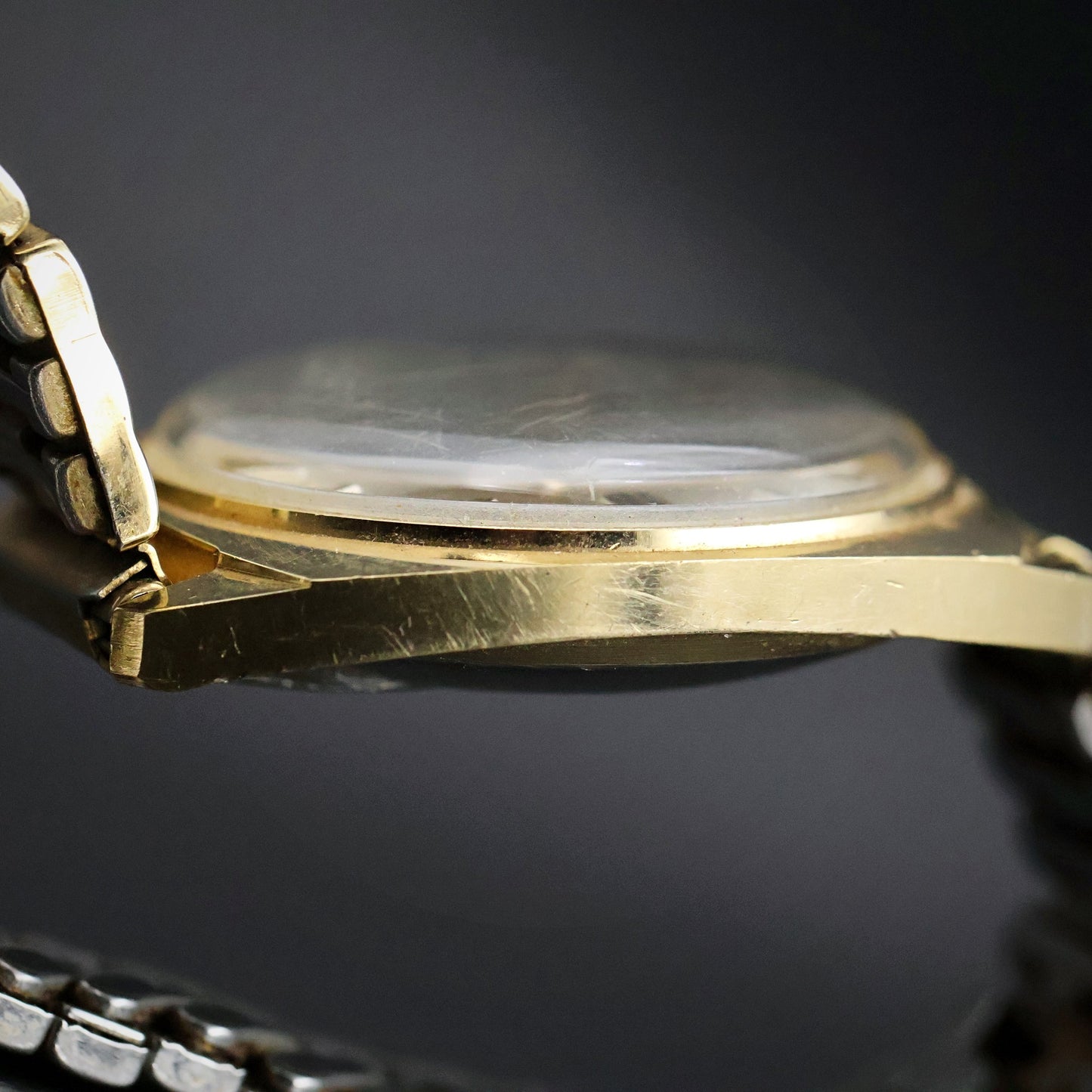 Timex Electric | Gold Round | Silver Sunburst Dial | Date
