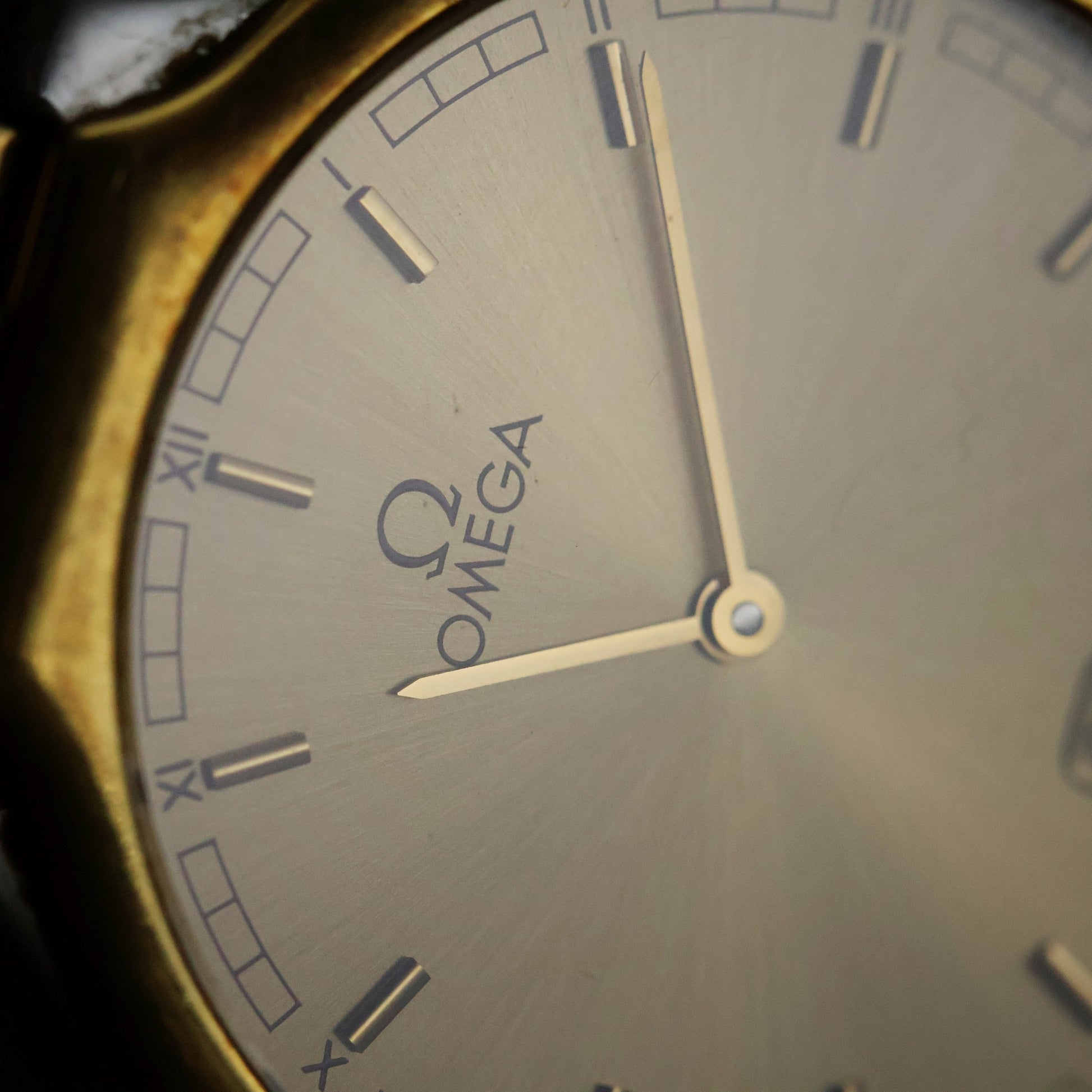 Omega De Ville Quartz | Two-Tone Steel/Gold | Champagne Roman Dial | Date